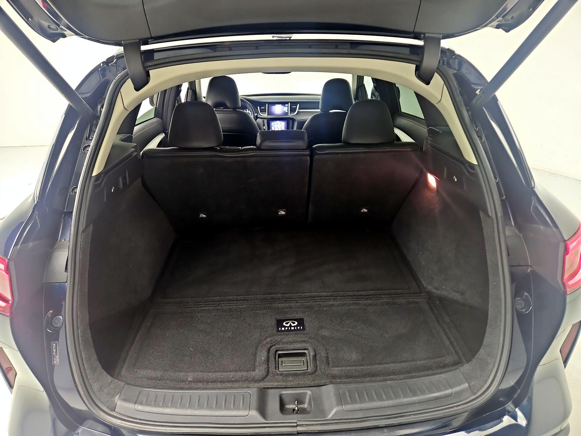 Thumbnail: 2020 INFINITI QX50 - 20