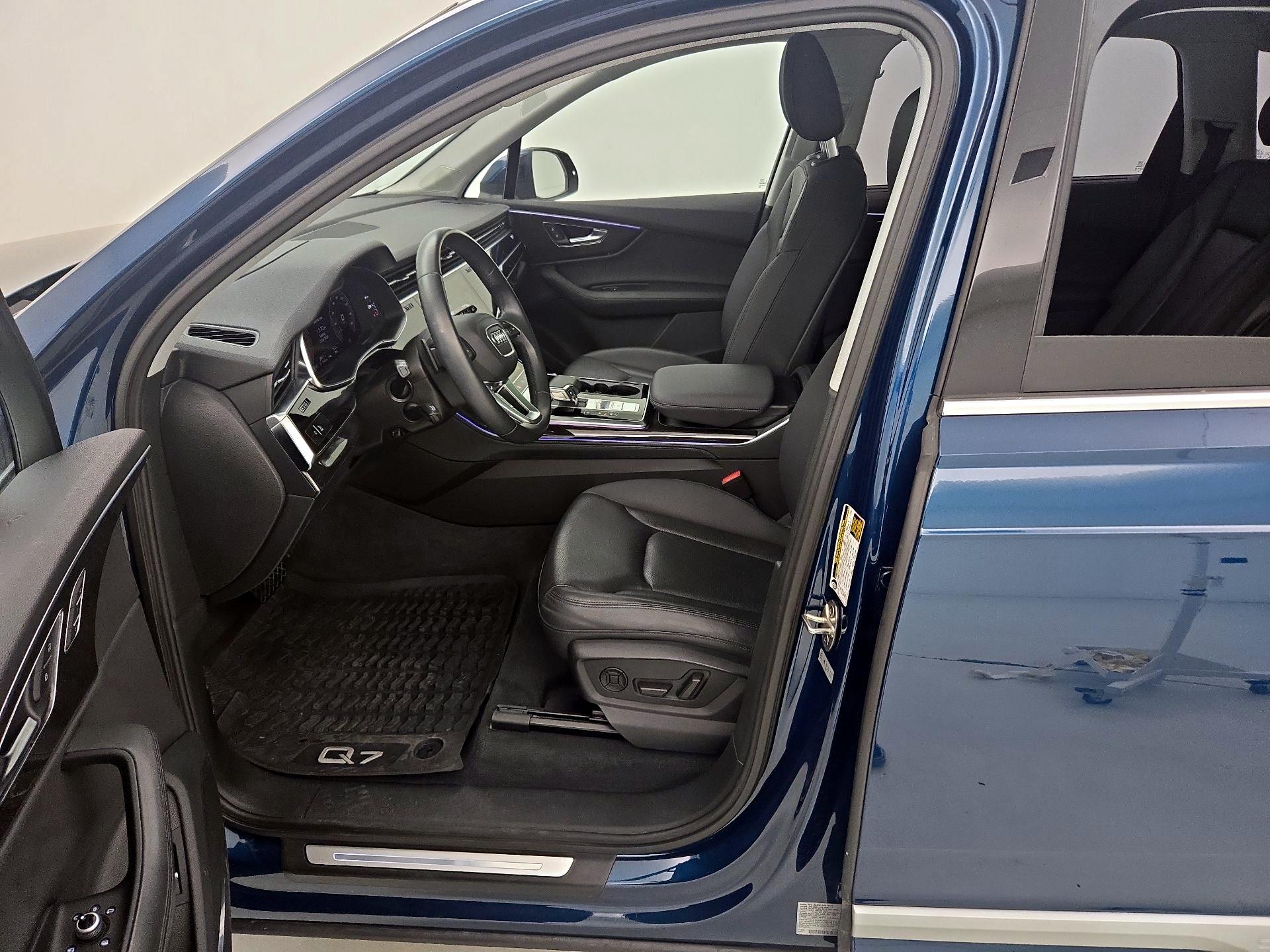 Thumbnail: 2022 Audi Q7 - 11