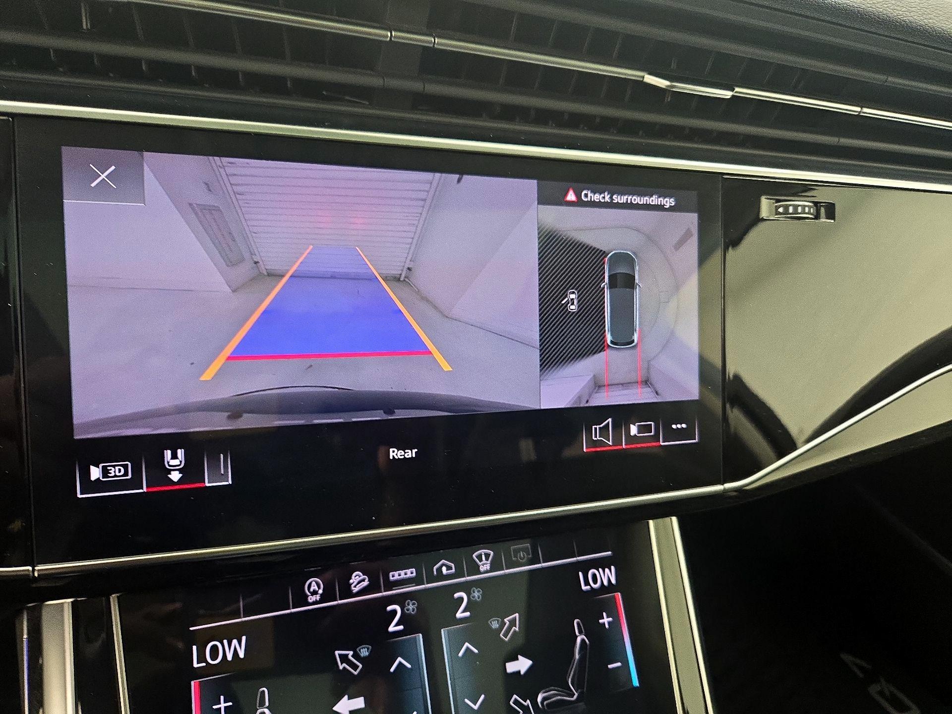 Thumbnail: 2022 Audi Q7 - 15