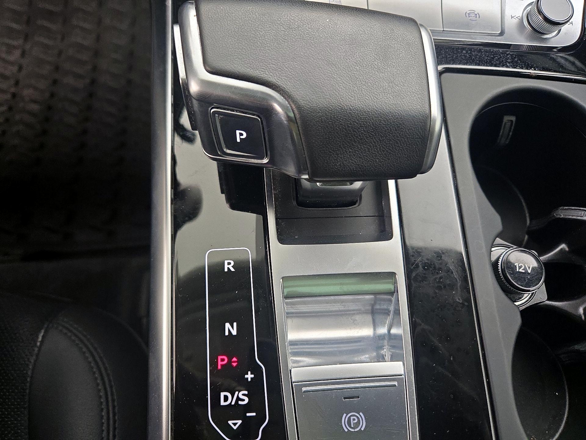 Thumbnail: 2022 Audi Q7 - 18