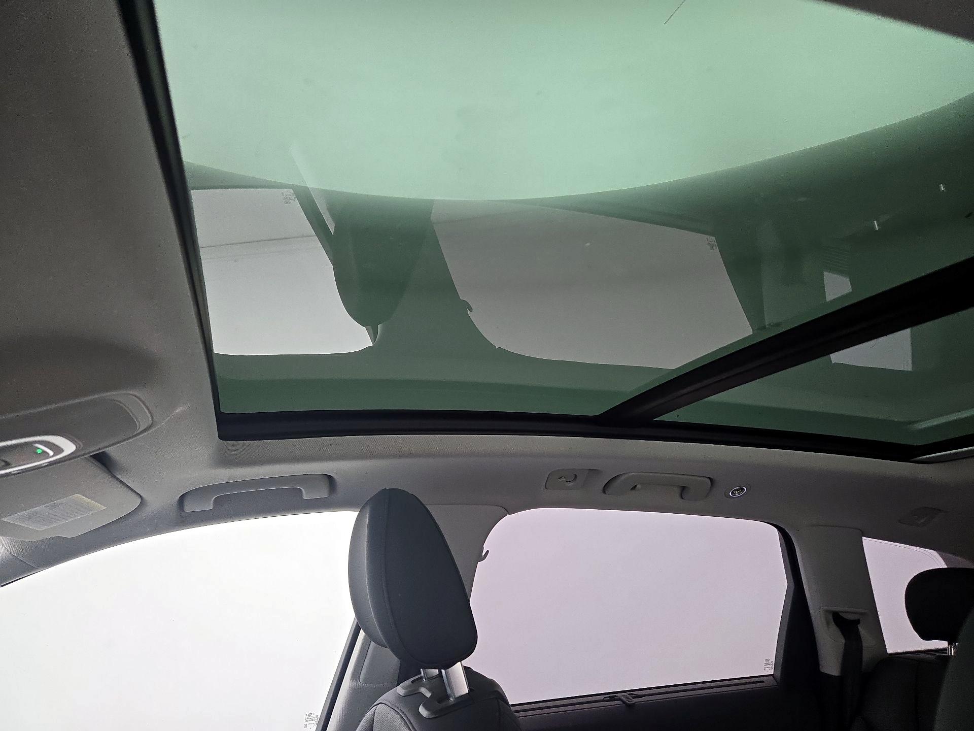 Thumbnail: 2022 Audi Q7 - 20