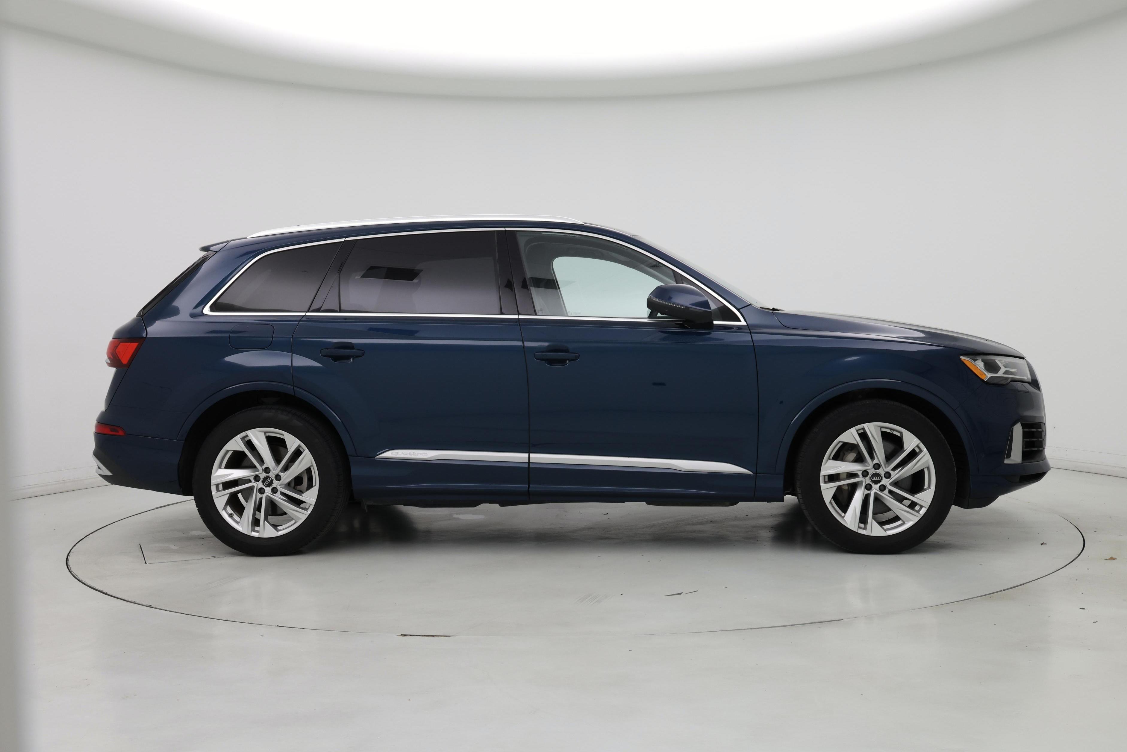 Thumbnail: 2022 Audi Q7 - 7