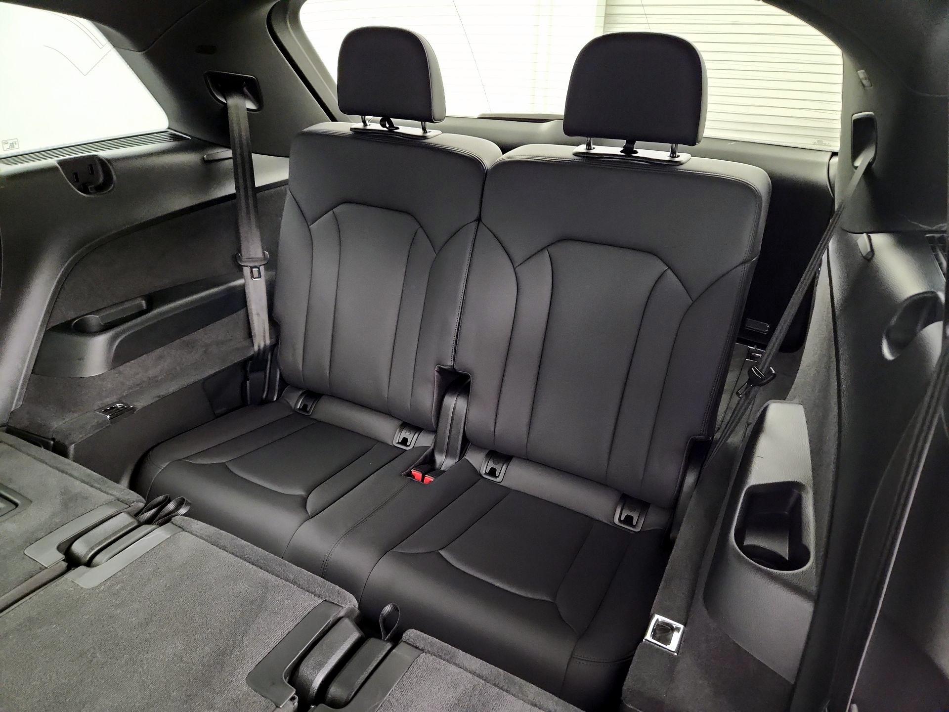 Thumbnail: 2021 Audi Q7 - 20