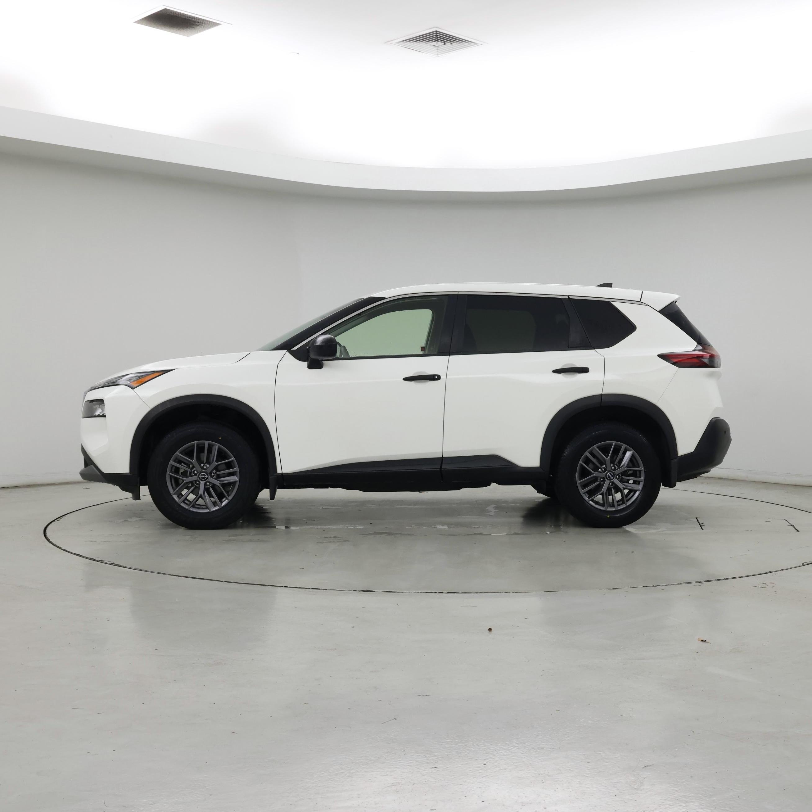 Thumbnail: 2023 Nissan Rogue - 3