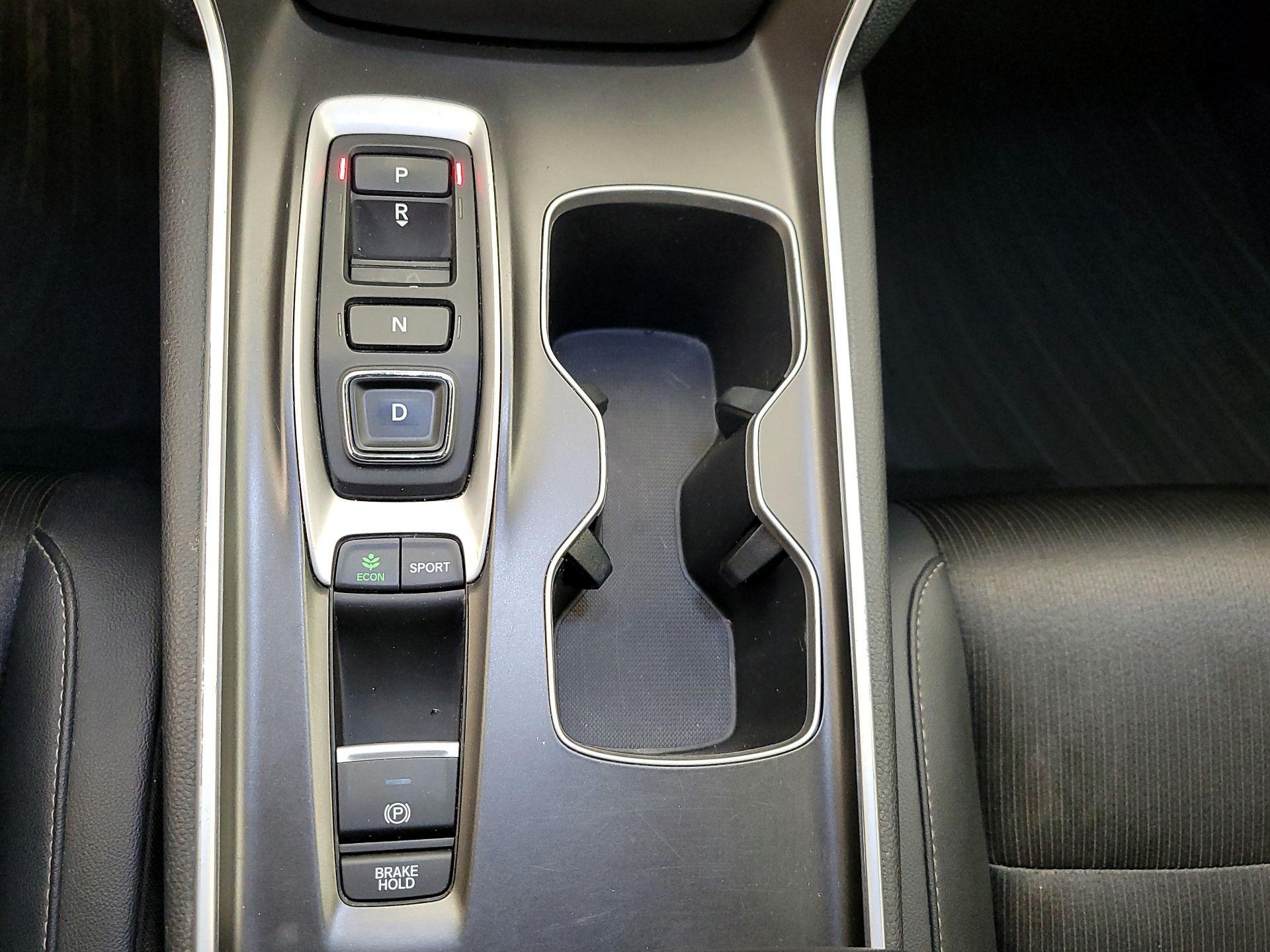 Thumbnail: 2020 Honda Accord - 17