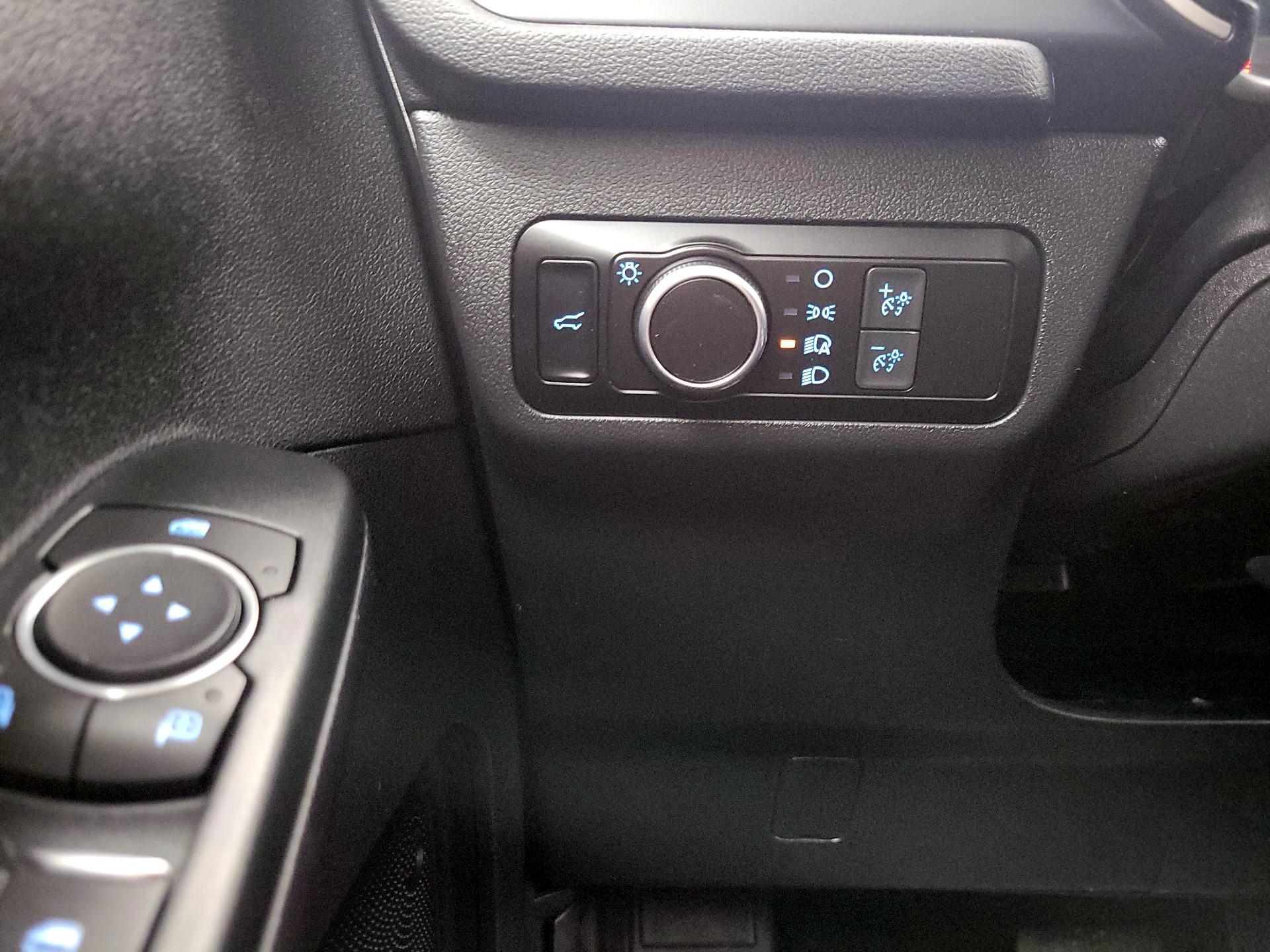 Thumbnail: 2022 Ford Escape - 13