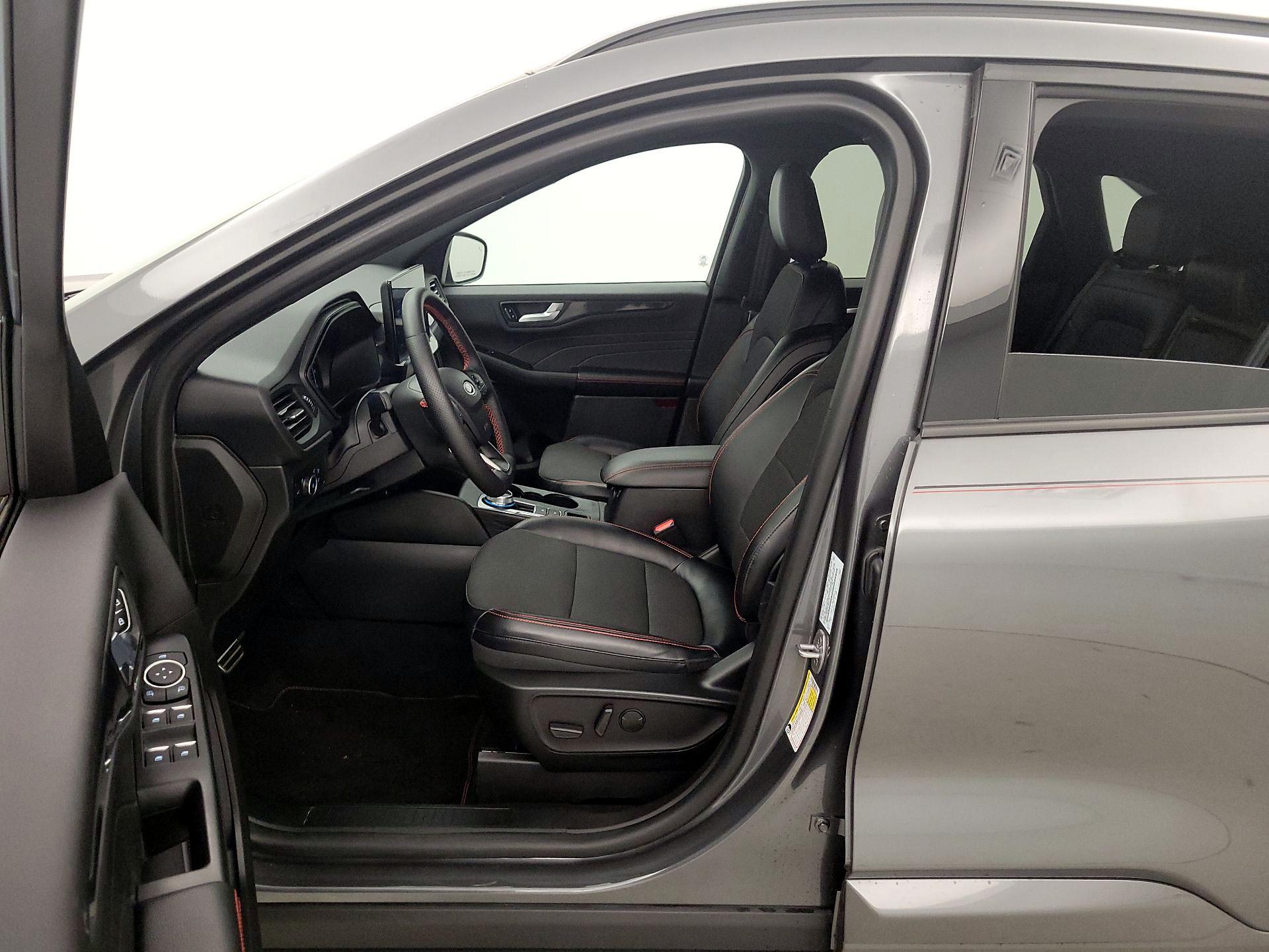 Thumbnail: 2023 Ford Escape - 11