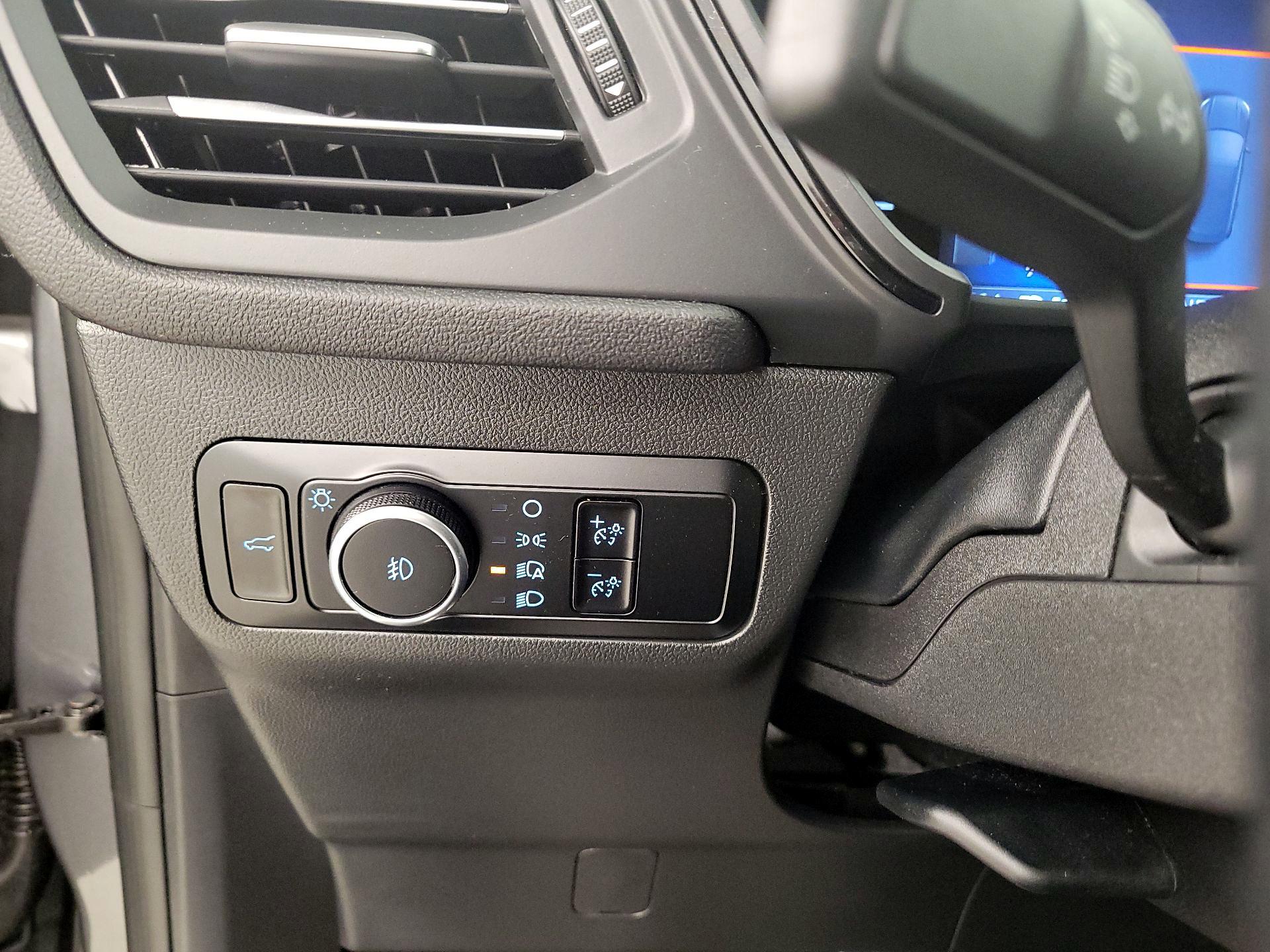 Thumbnail: 2023 Ford Escape - 13