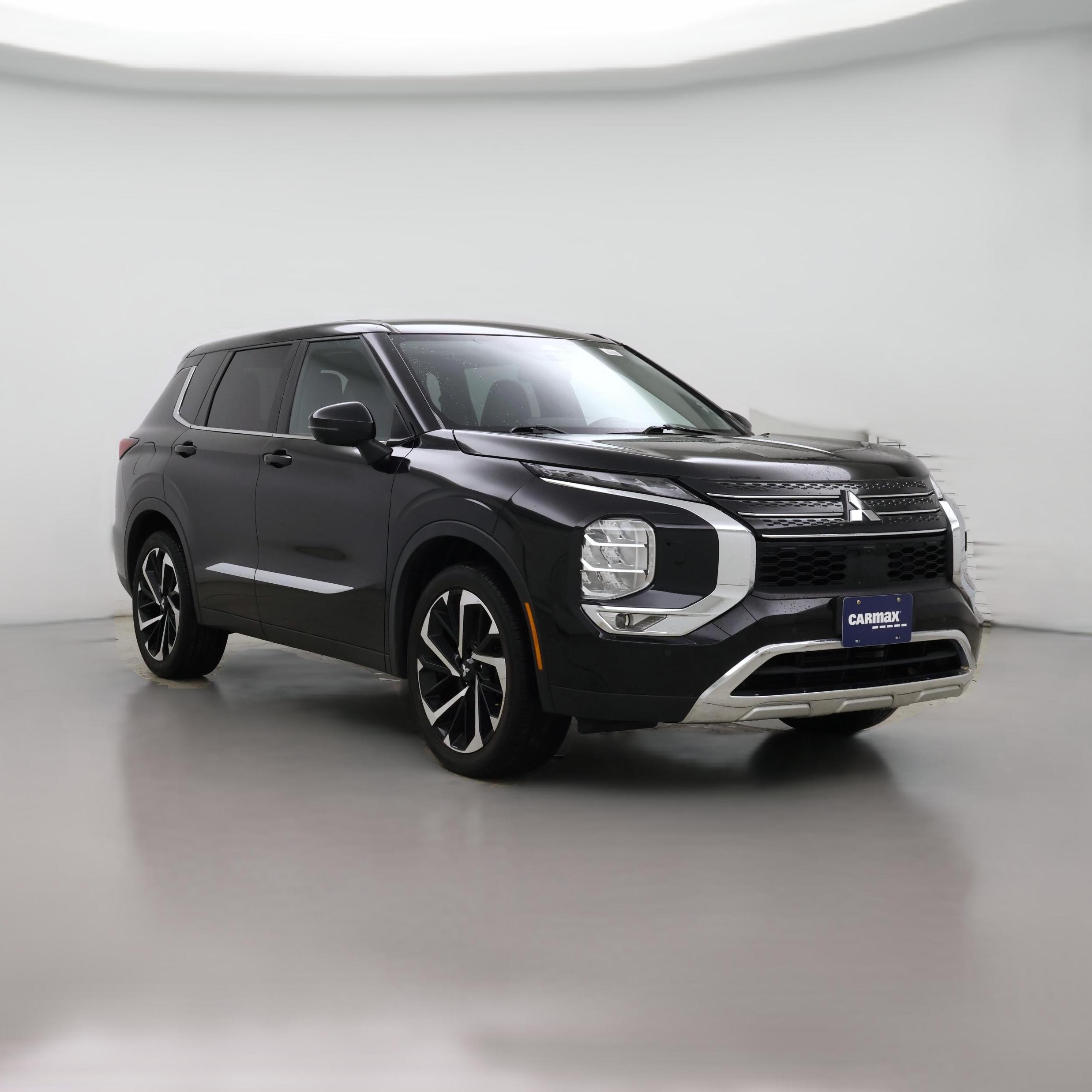 Thumbnail: 2022 Mitsubishi Outlander - 1