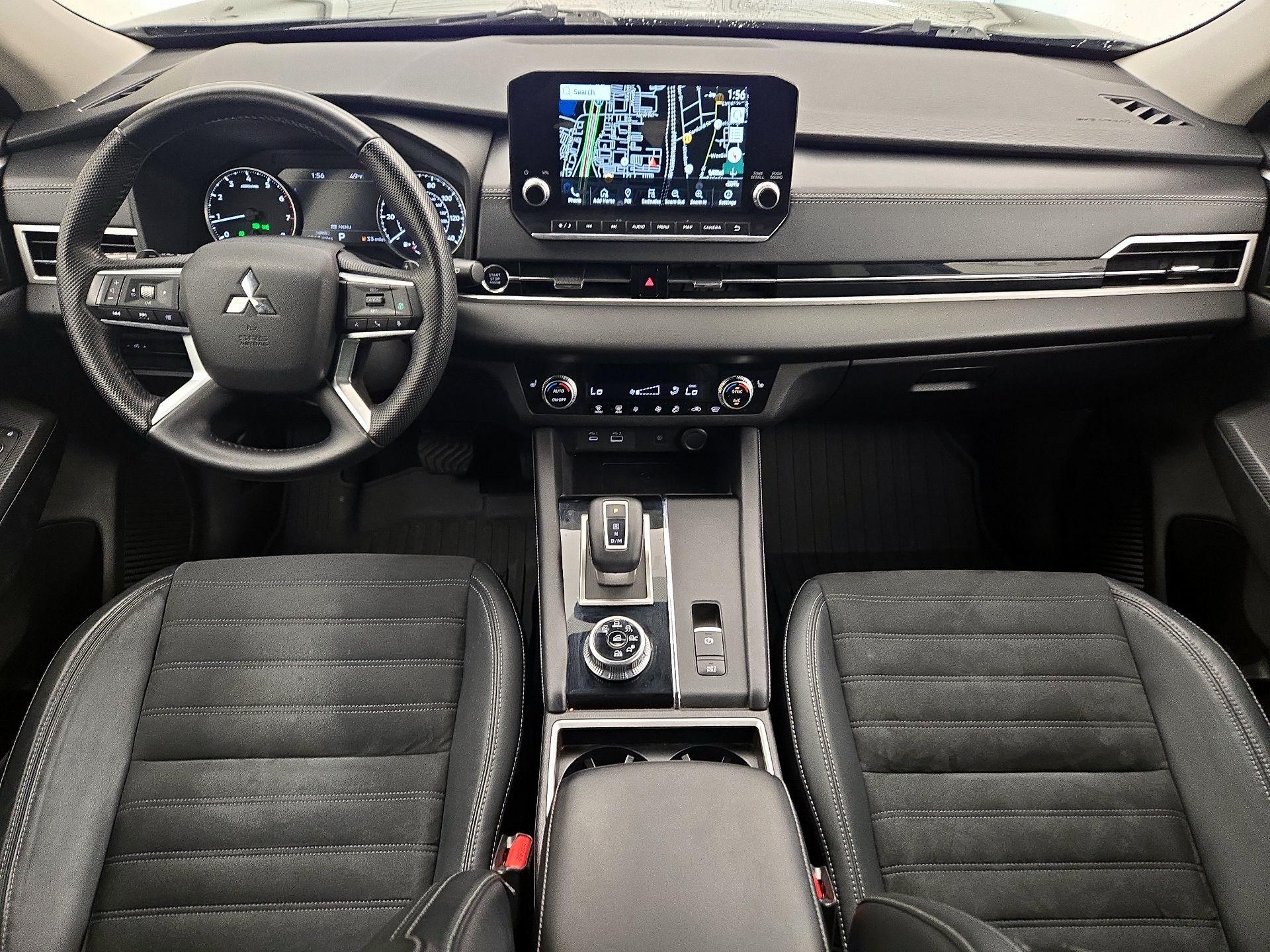 Thumbnail: 2022 Mitsubishi Outlander - 9
