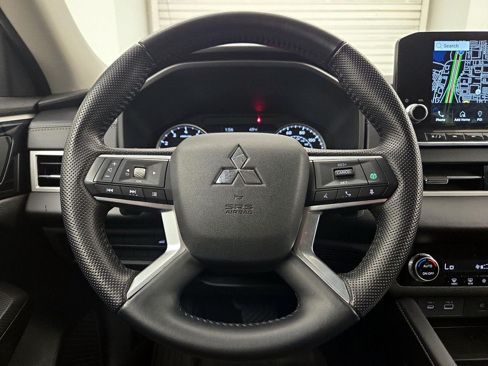 Thumbnail: 2022 Mitsubishi Outlander - 10