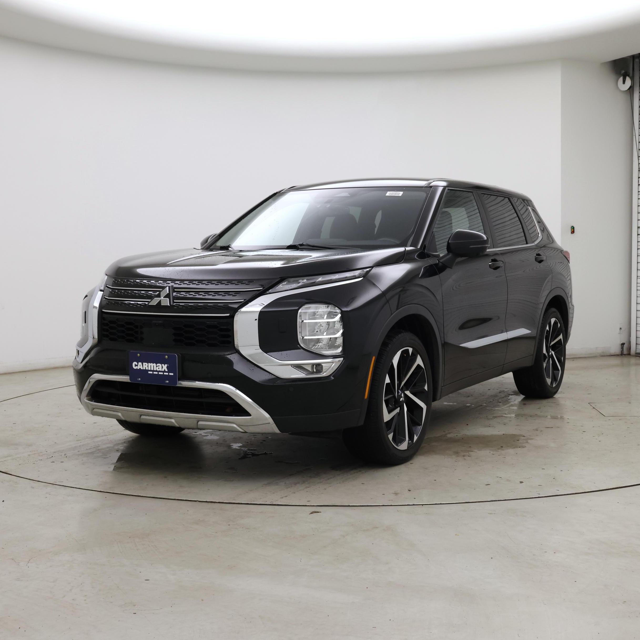 Thumbnail: 2022 Mitsubishi Outlander - 4