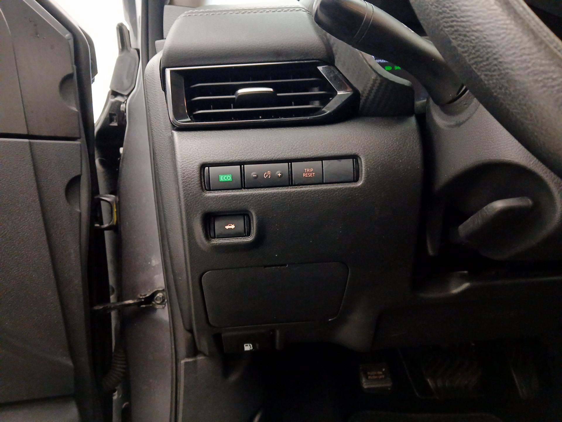 Thumbnail: 2023 Nissan Sentra - 13