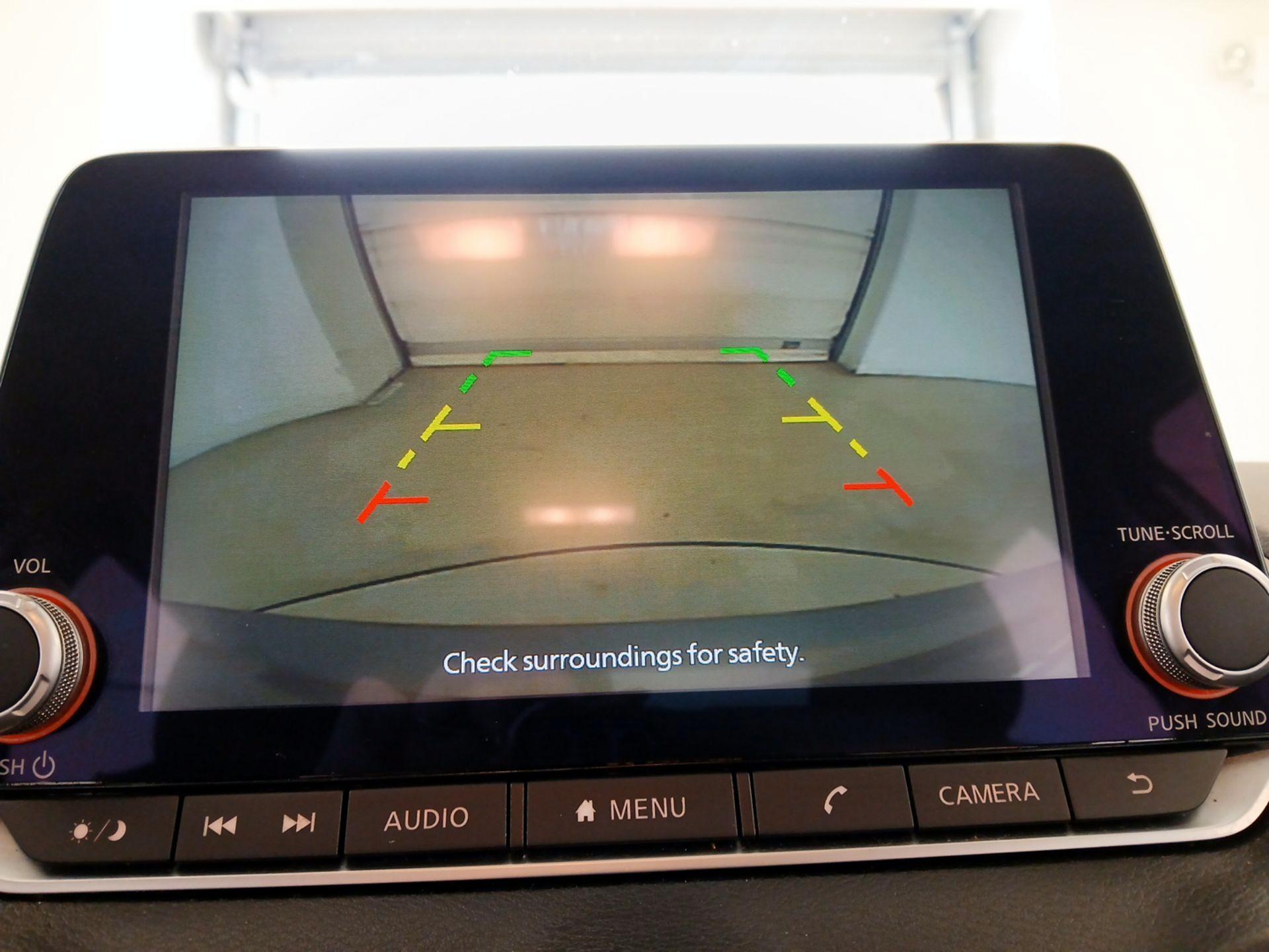 Thumbnail: 2023 Nissan Sentra - 14