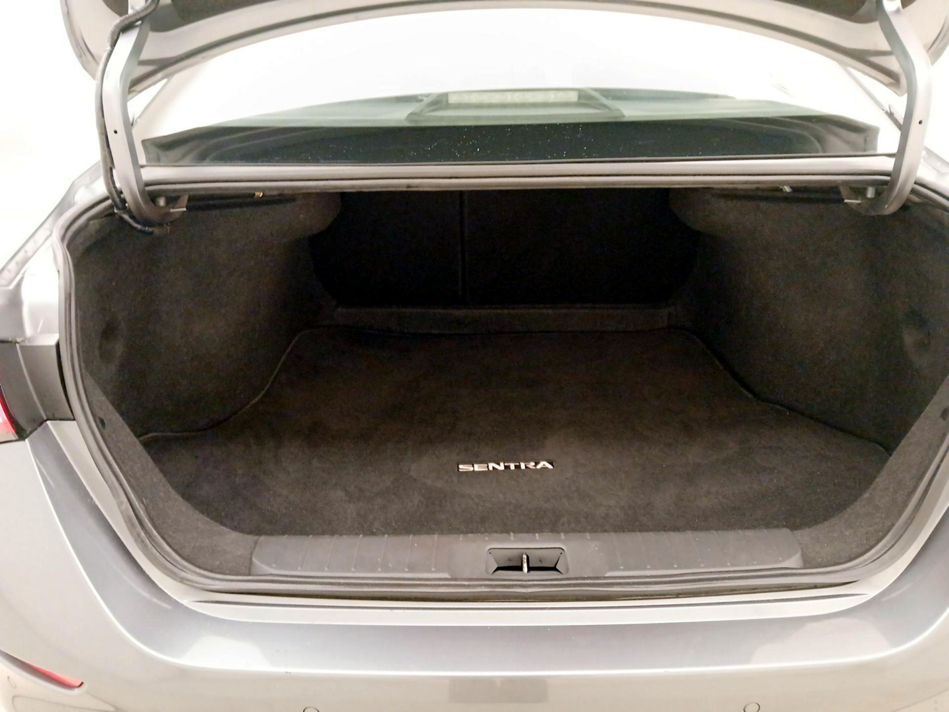 Thumbnail: 2023 Nissan Sentra - 19