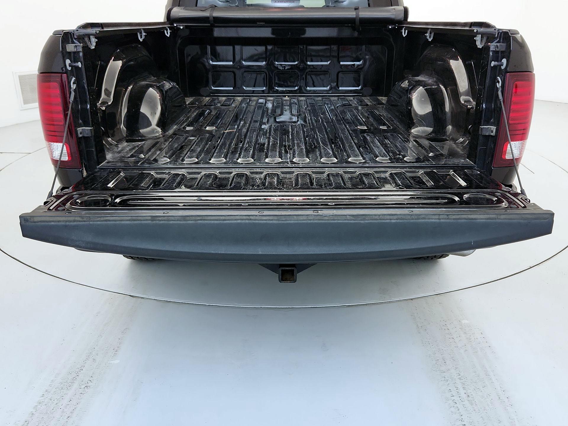 Thumbnail: 2022 RAM 1500 Classic - 20