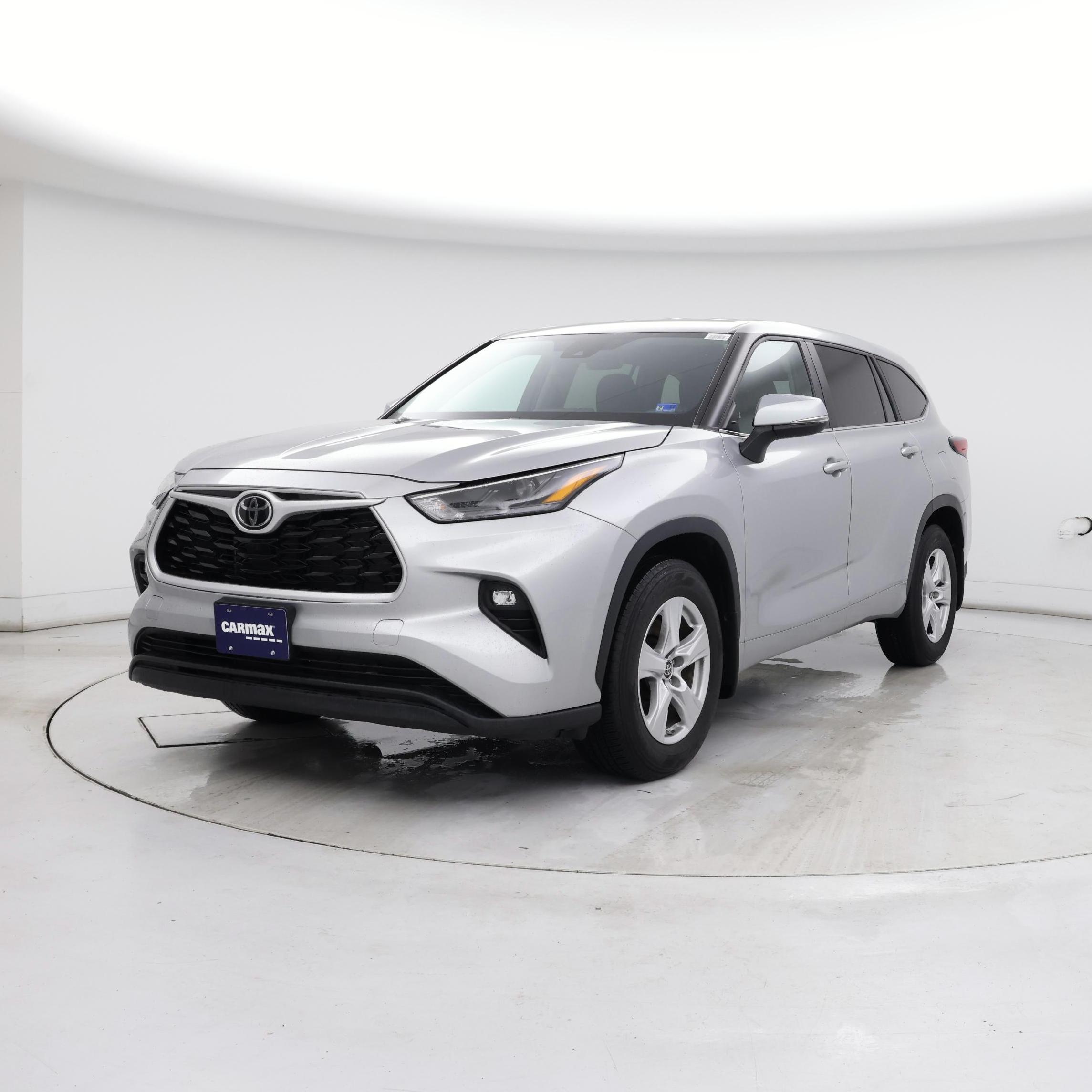 Thumbnail: 2023 Toyota Highlander - 4