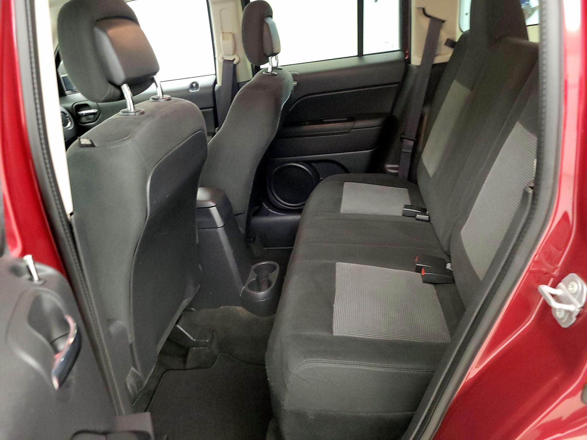 Thumbnail: 2017 Jeep Patriot - 16