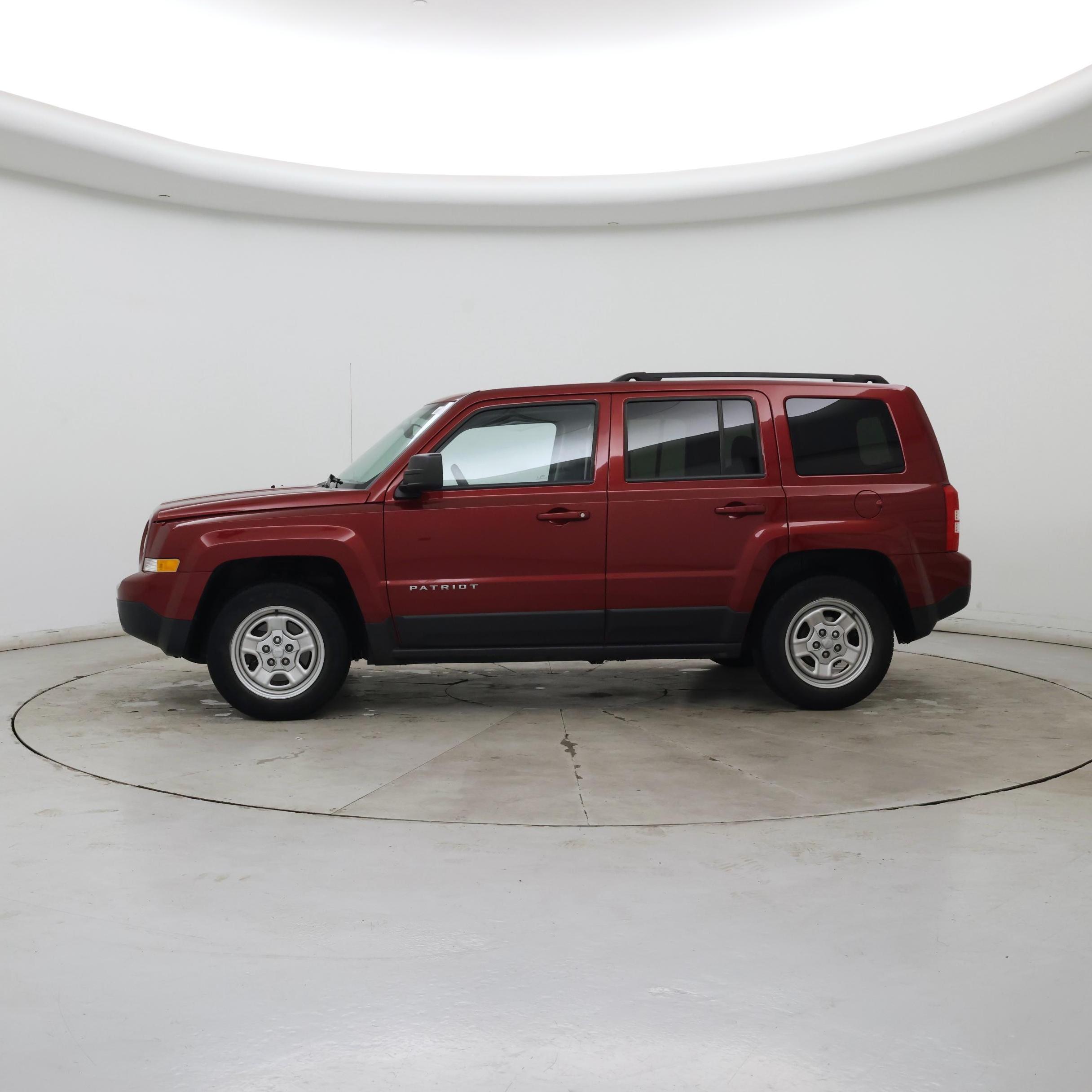 Thumbnail: 2017 Jeep Patriot - 3