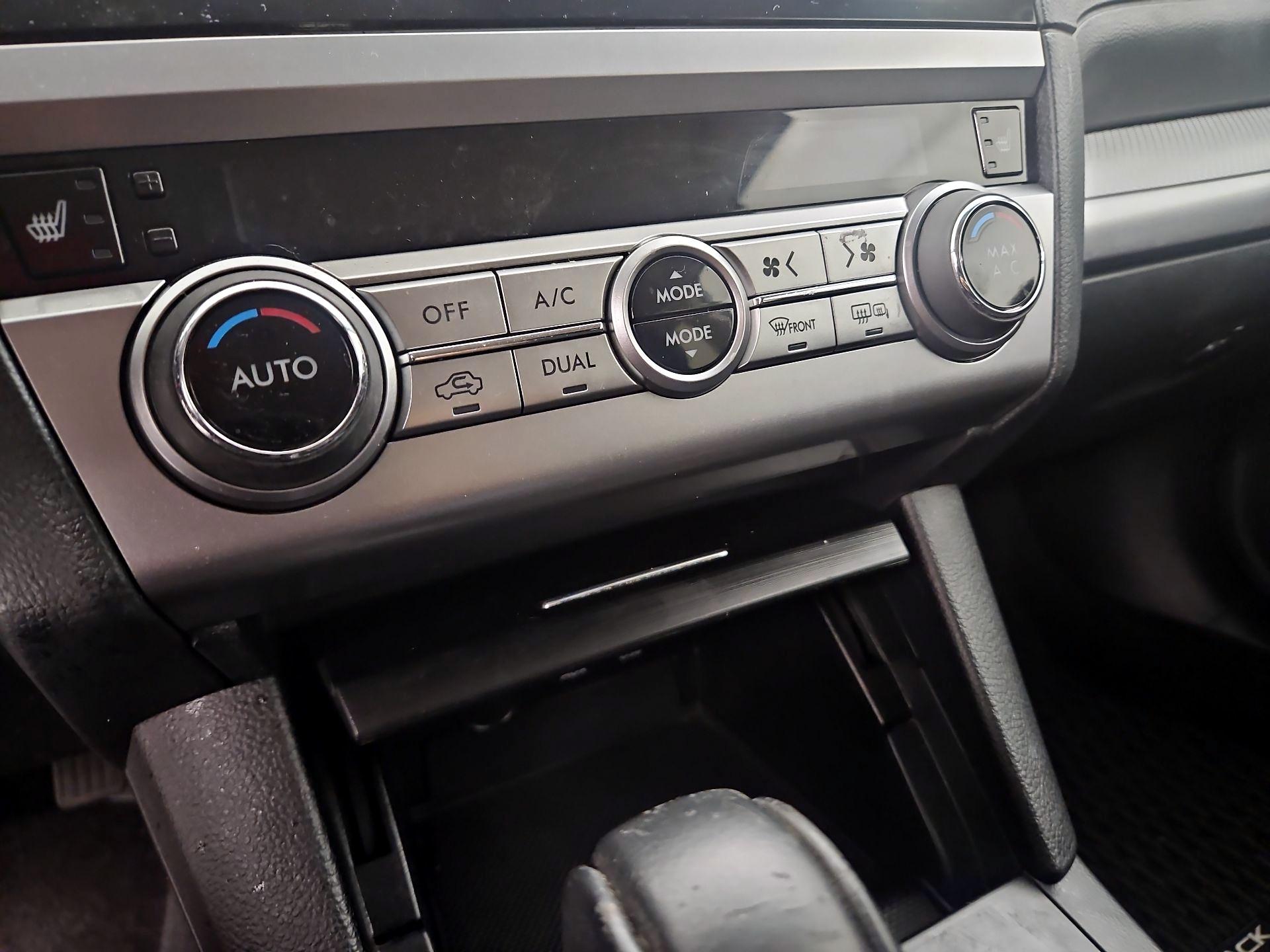 Thumbnail: 2015 Subaru Outback - 16