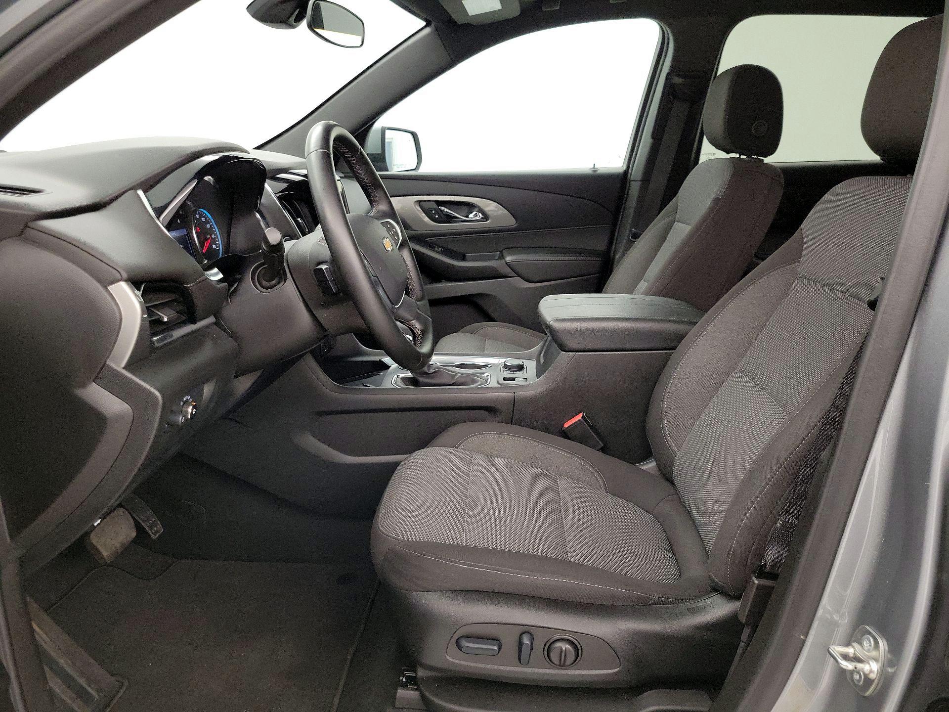 Thumbnail: 2024 Chevrolet Traverse - 11