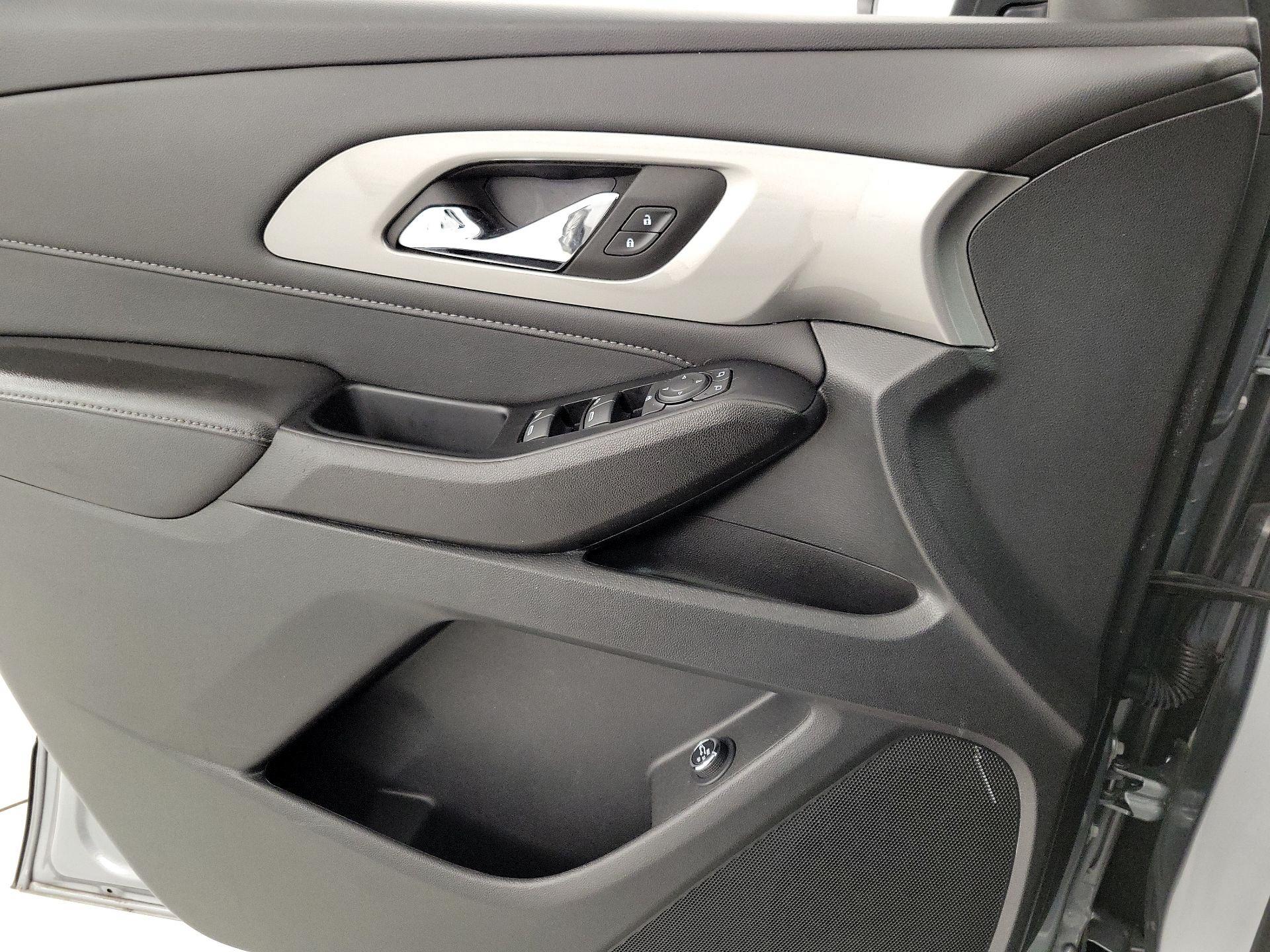 Thumbnail: 2024 Chevrolet Traverse - 12