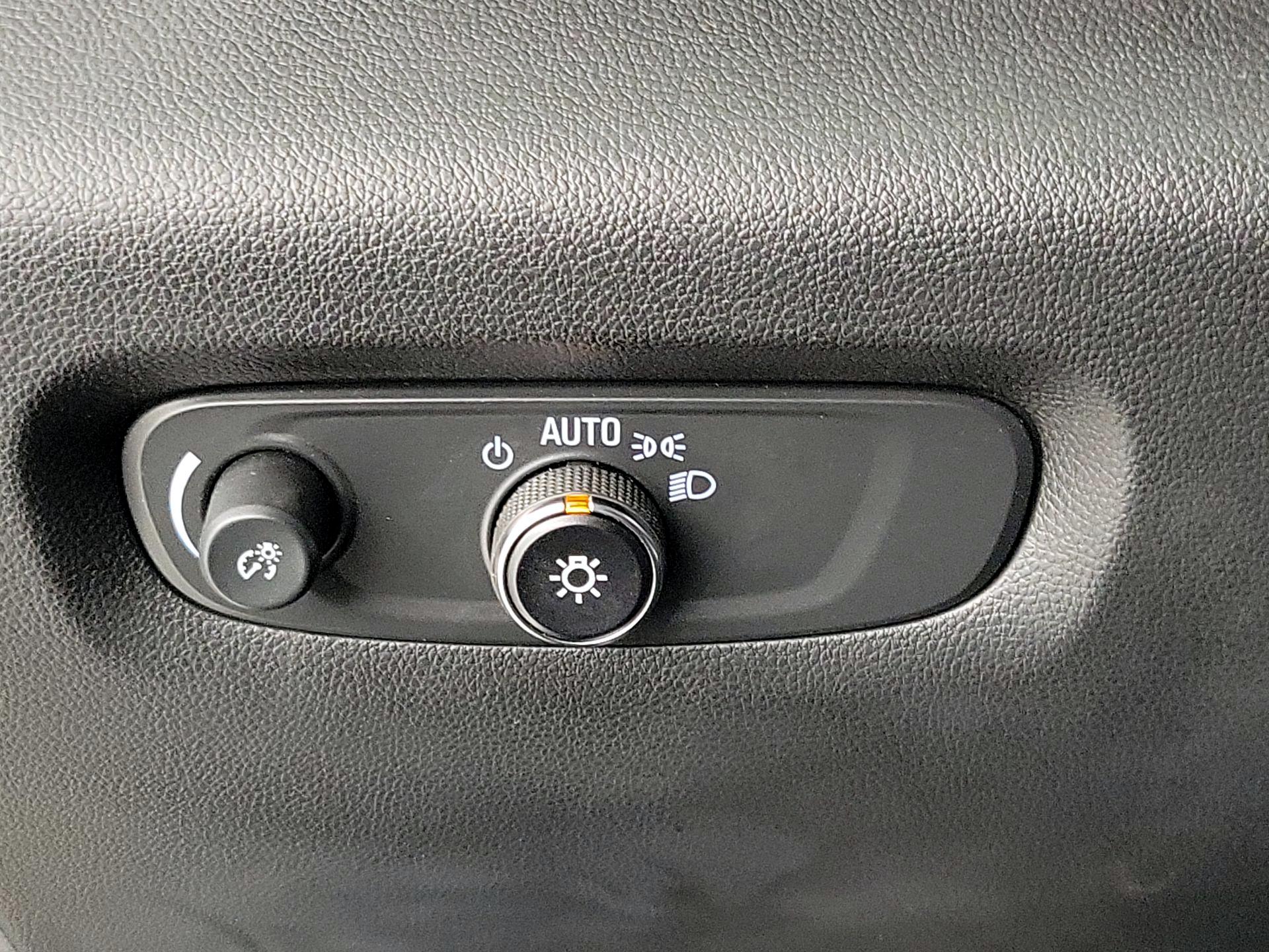 Thumbnail: 2024 Chevrolet Traverse - 13