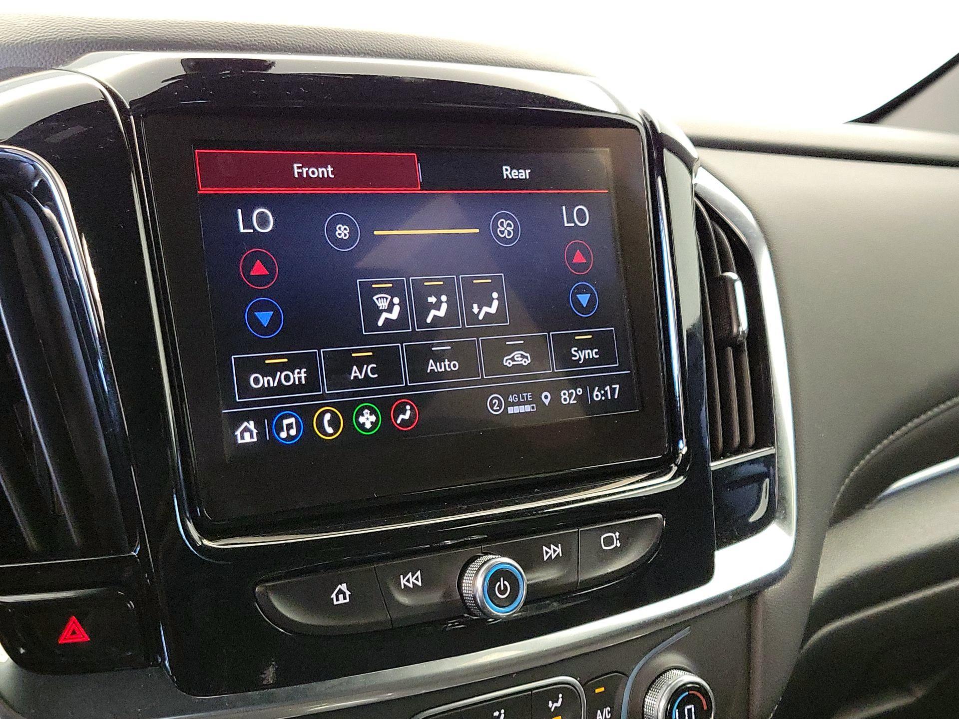 Thumbnail: 2024 Chevrolet Traverse - 16