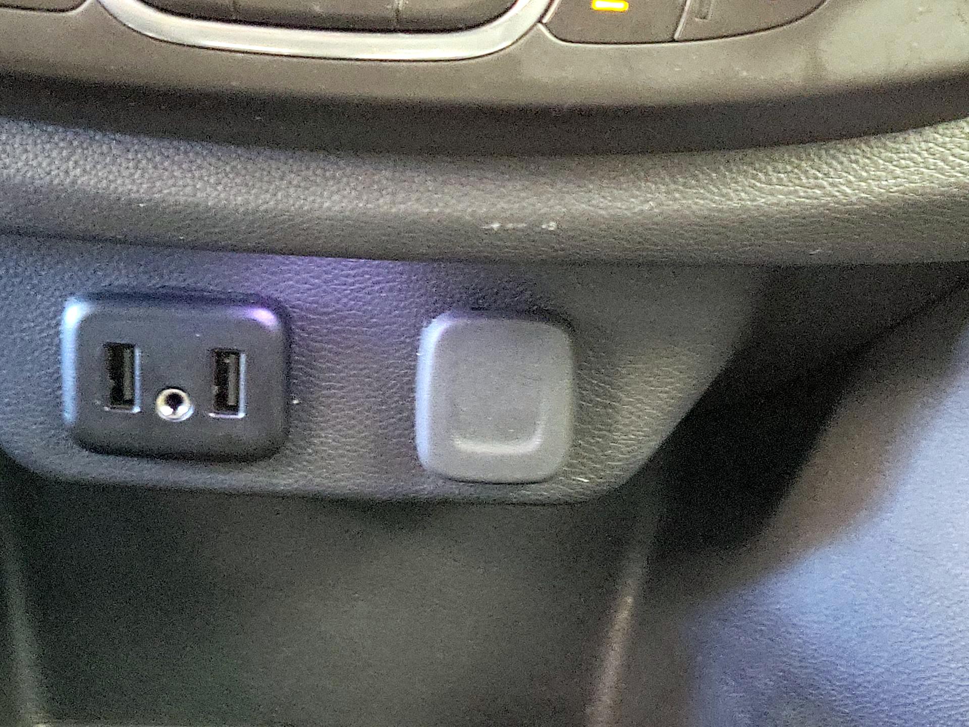 Thumbnail: 2024 Chevrolet Traverse - 18