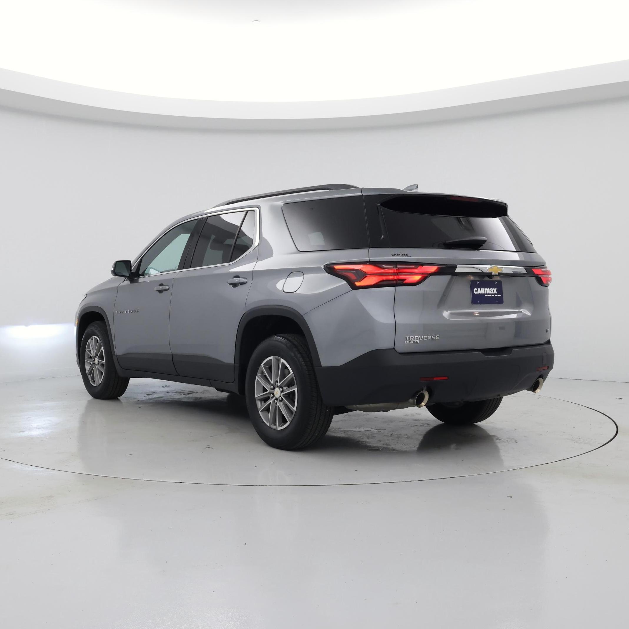 Thumbnail: 2024 Chevrolet Traverse - 2