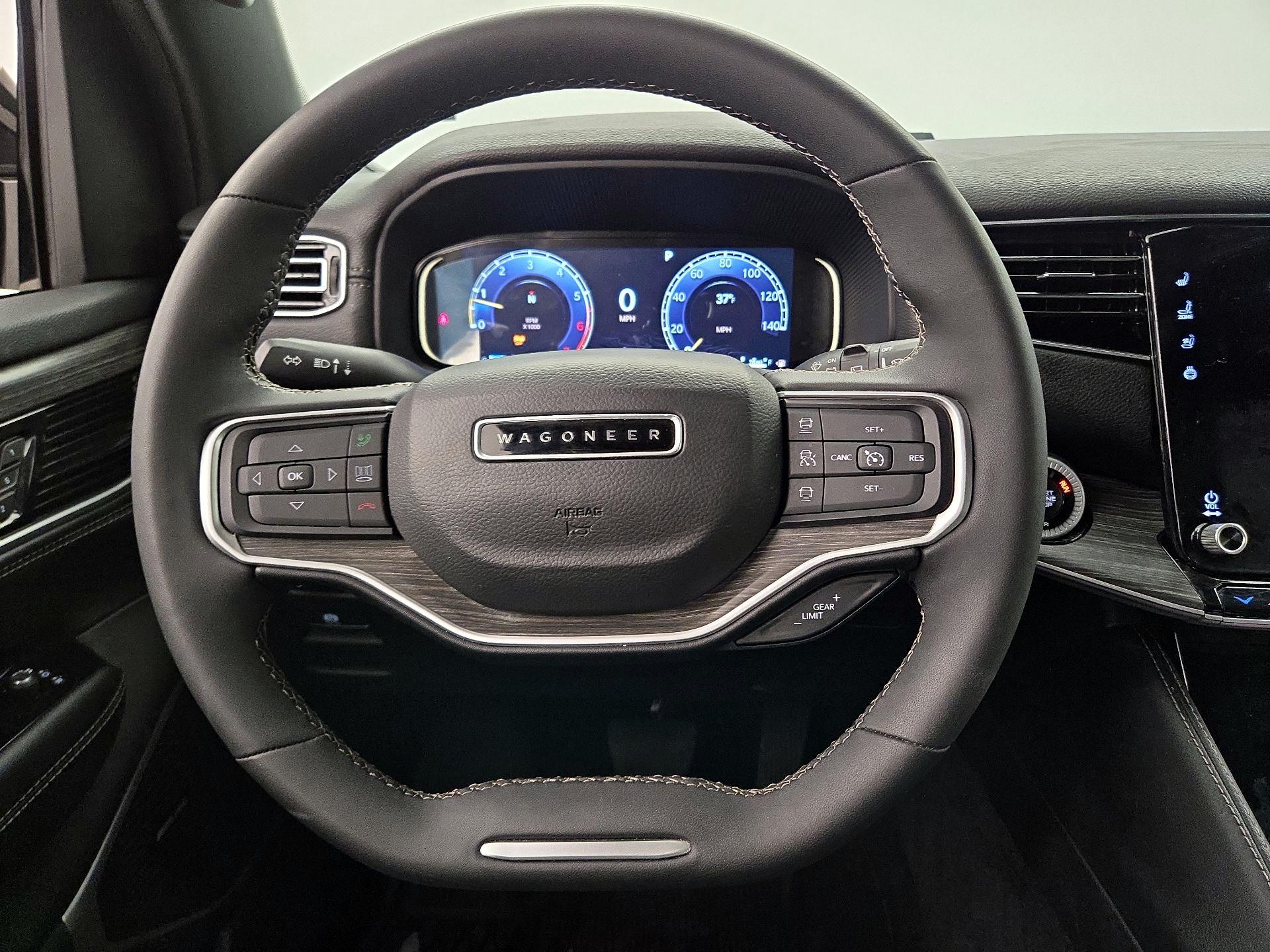 Thumbnail: 2024 Jeep Wagoneer - 10