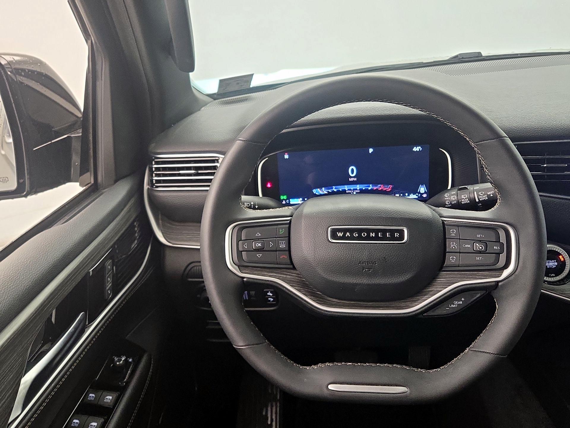 Thumbnail: 2024 Jeep Wagoneer - 10