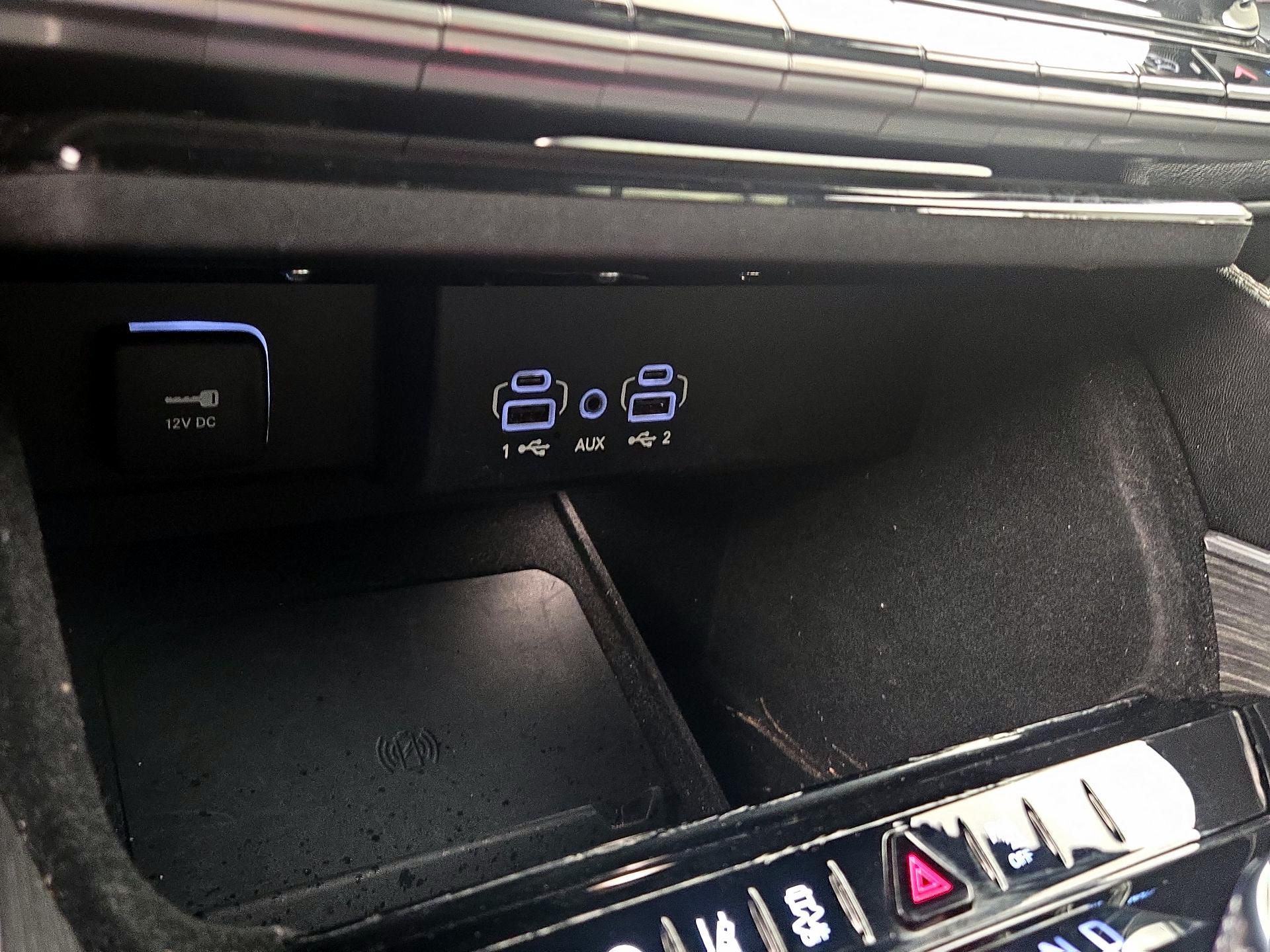 Thumbnail: 2024 Jeep Wagoneer - 19