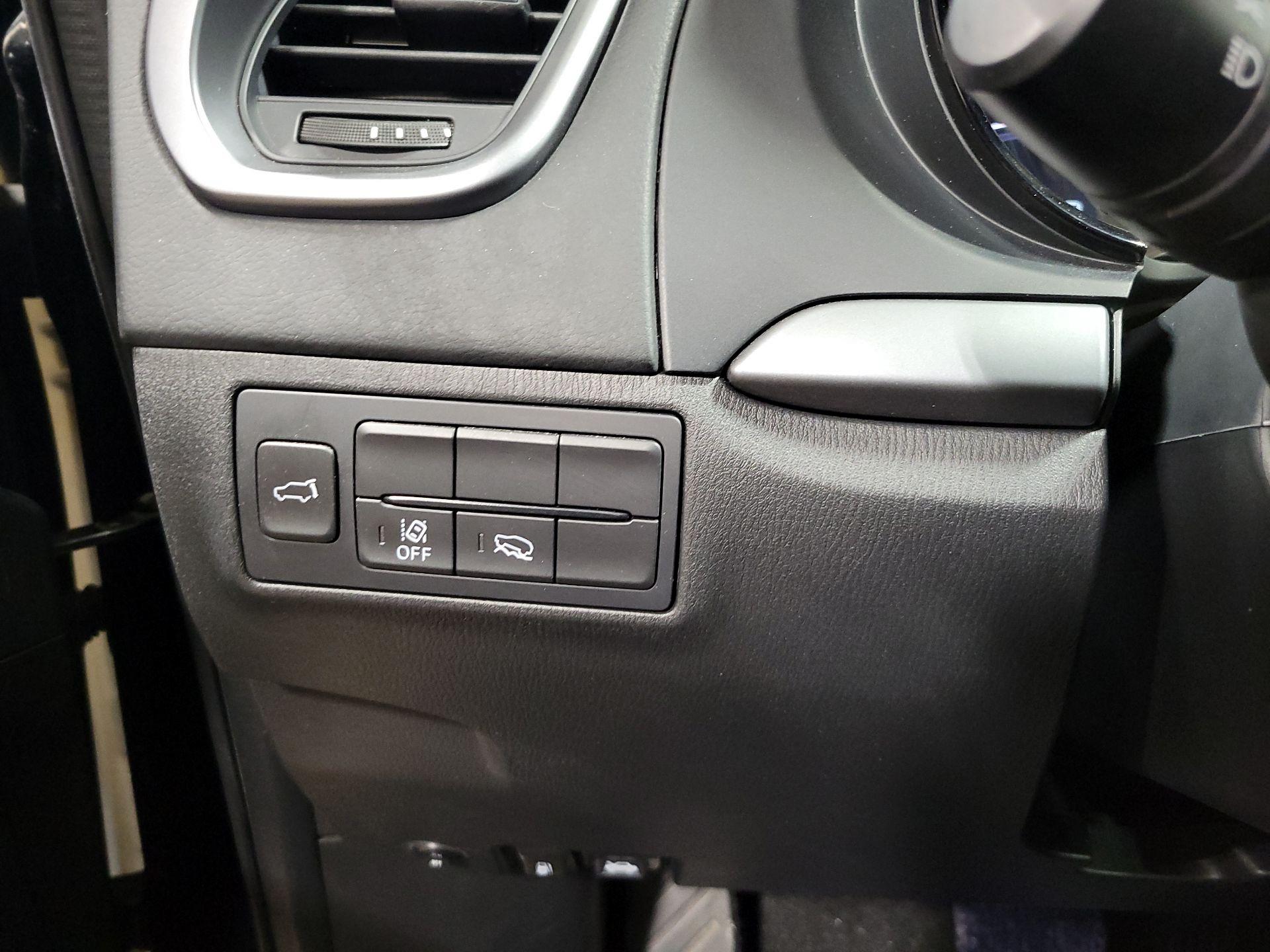 Thumbnail: 2023 Mazda CX-9 - 13