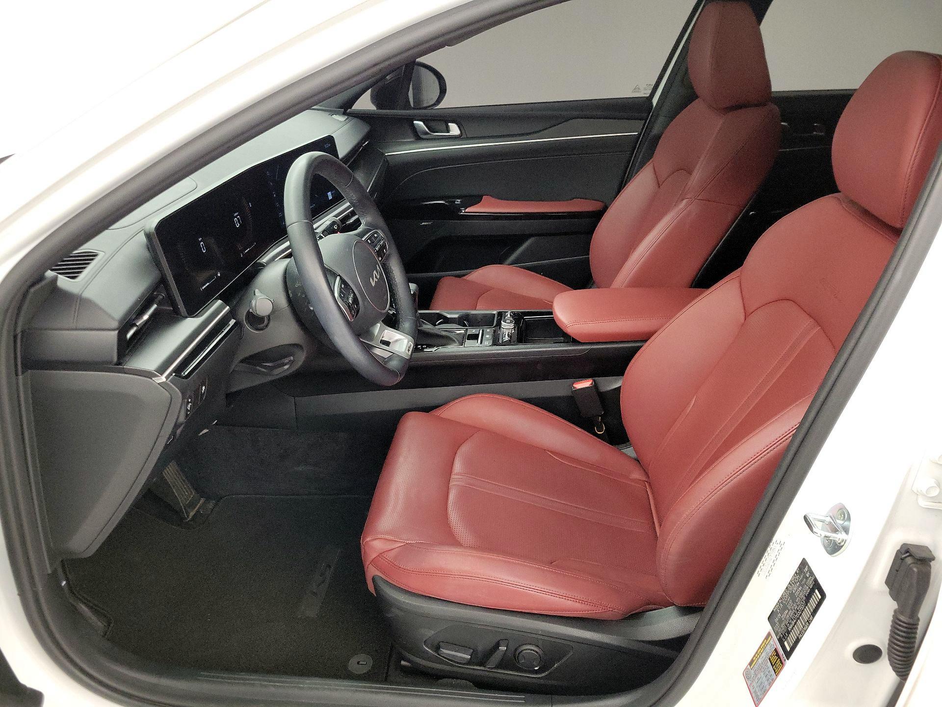 Thumbnail: 2025 Kia K5 - 11