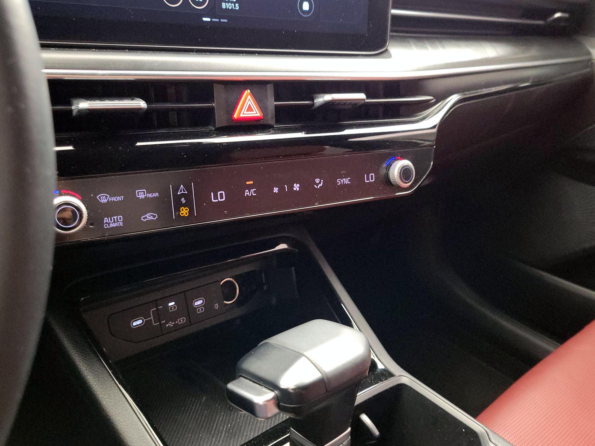 Thumbnail: 2025 Kia K5 - 17