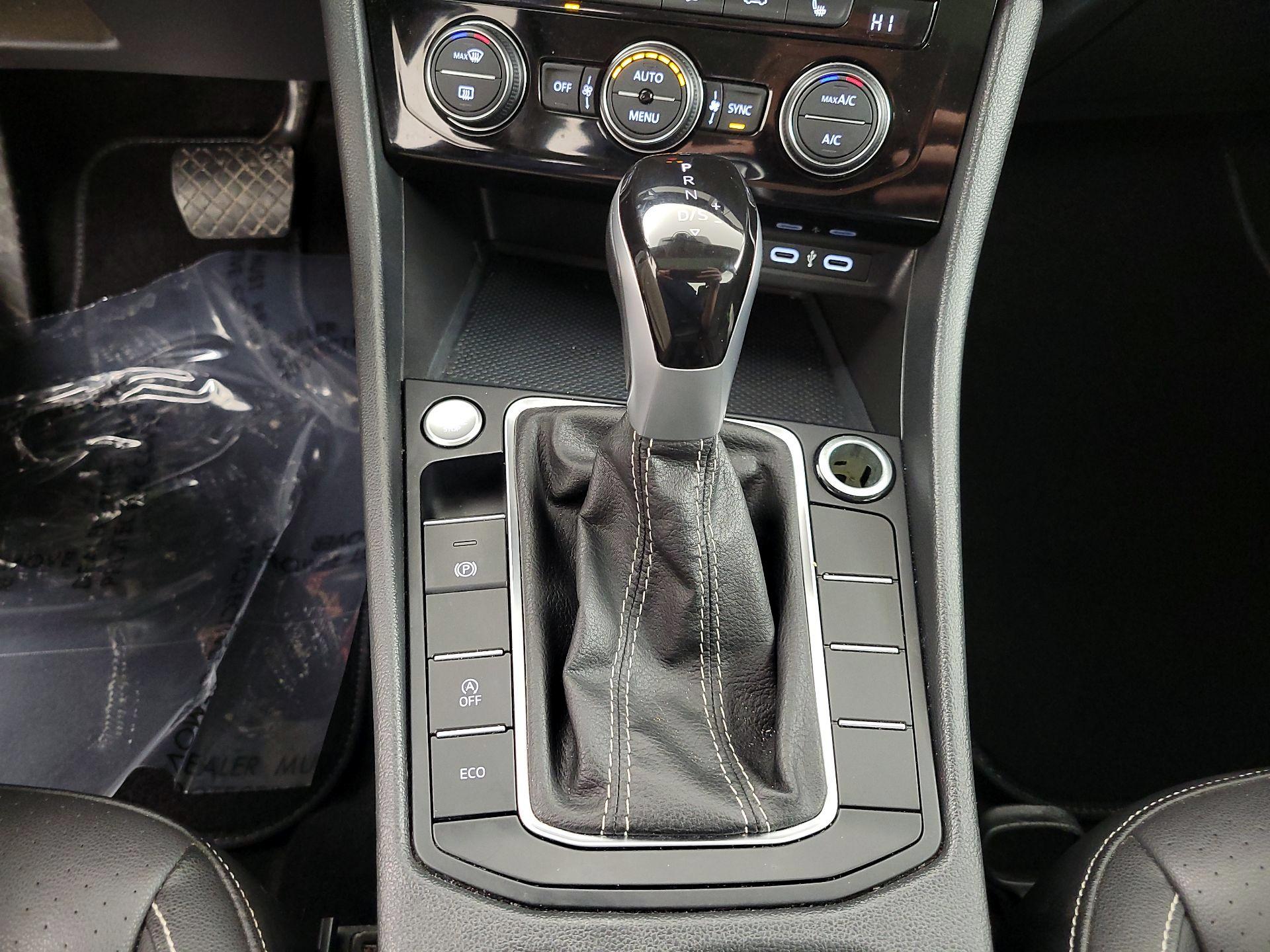 Thumbnail: 2024 Volkswagen Jetta - 17