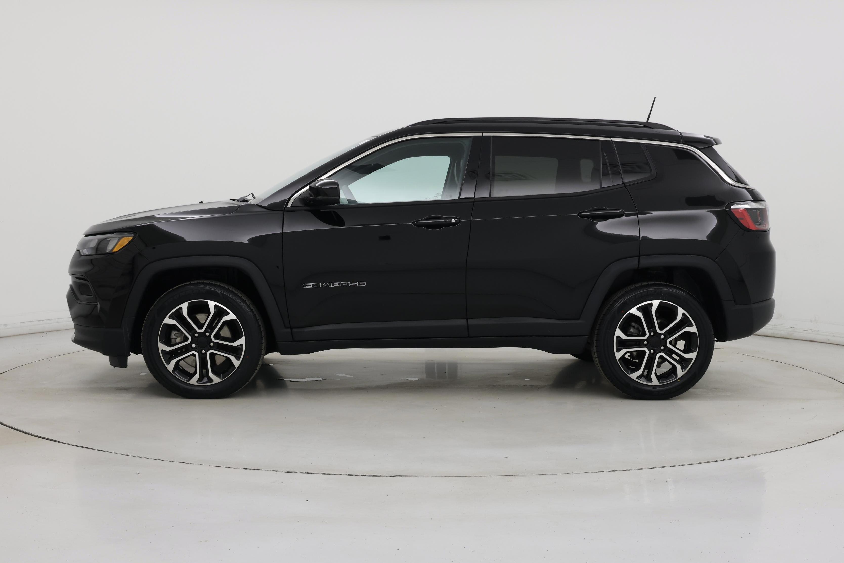 Thumbnail: 2023 Jeep Compass - 3