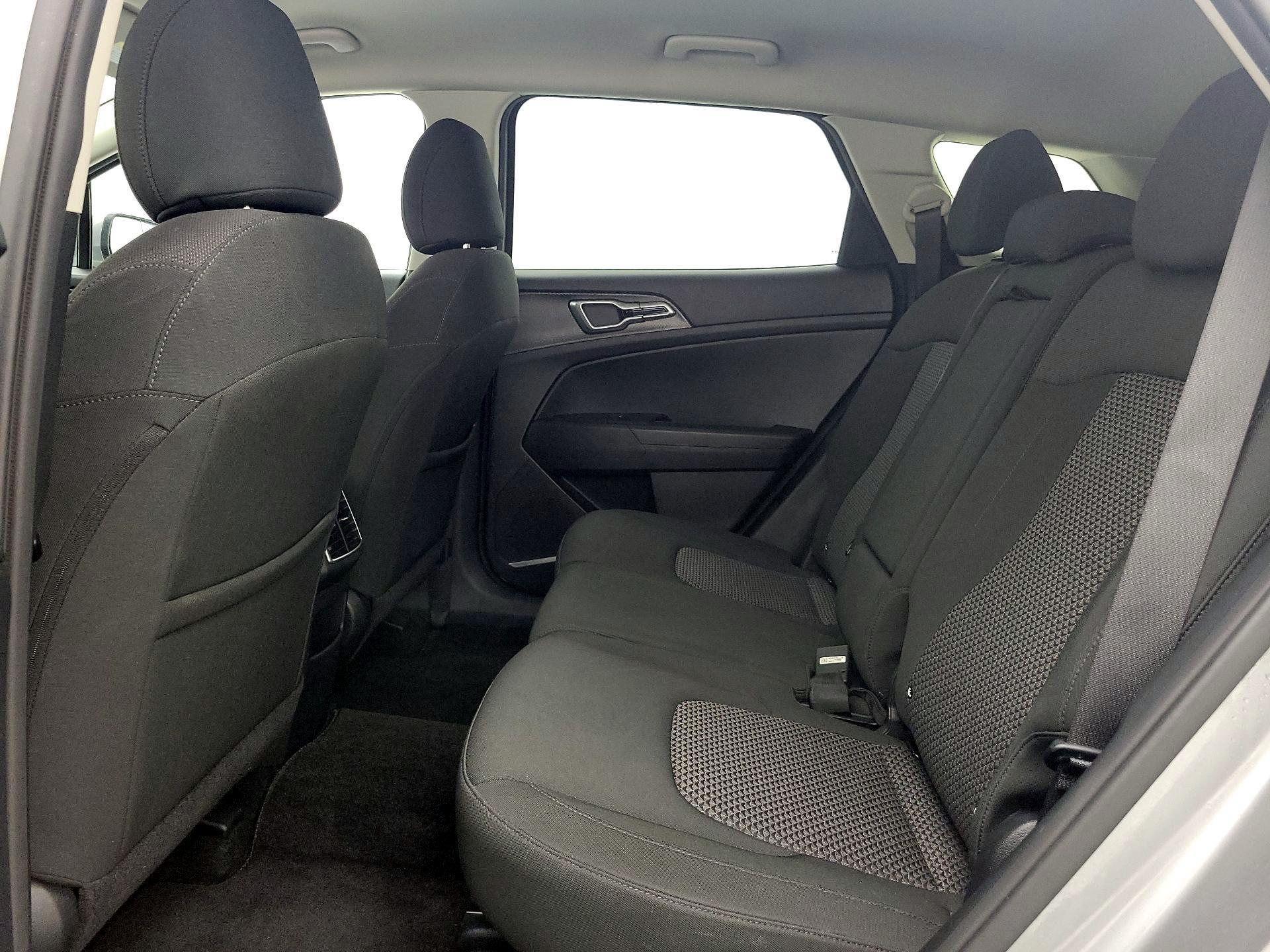 Thumbnail: 2024 Kia Sportage - 19