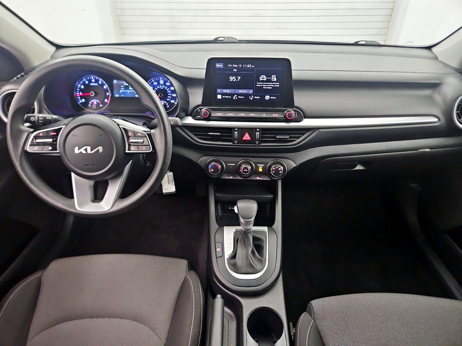 Thumbnail: 2023 Kia Forte - 9