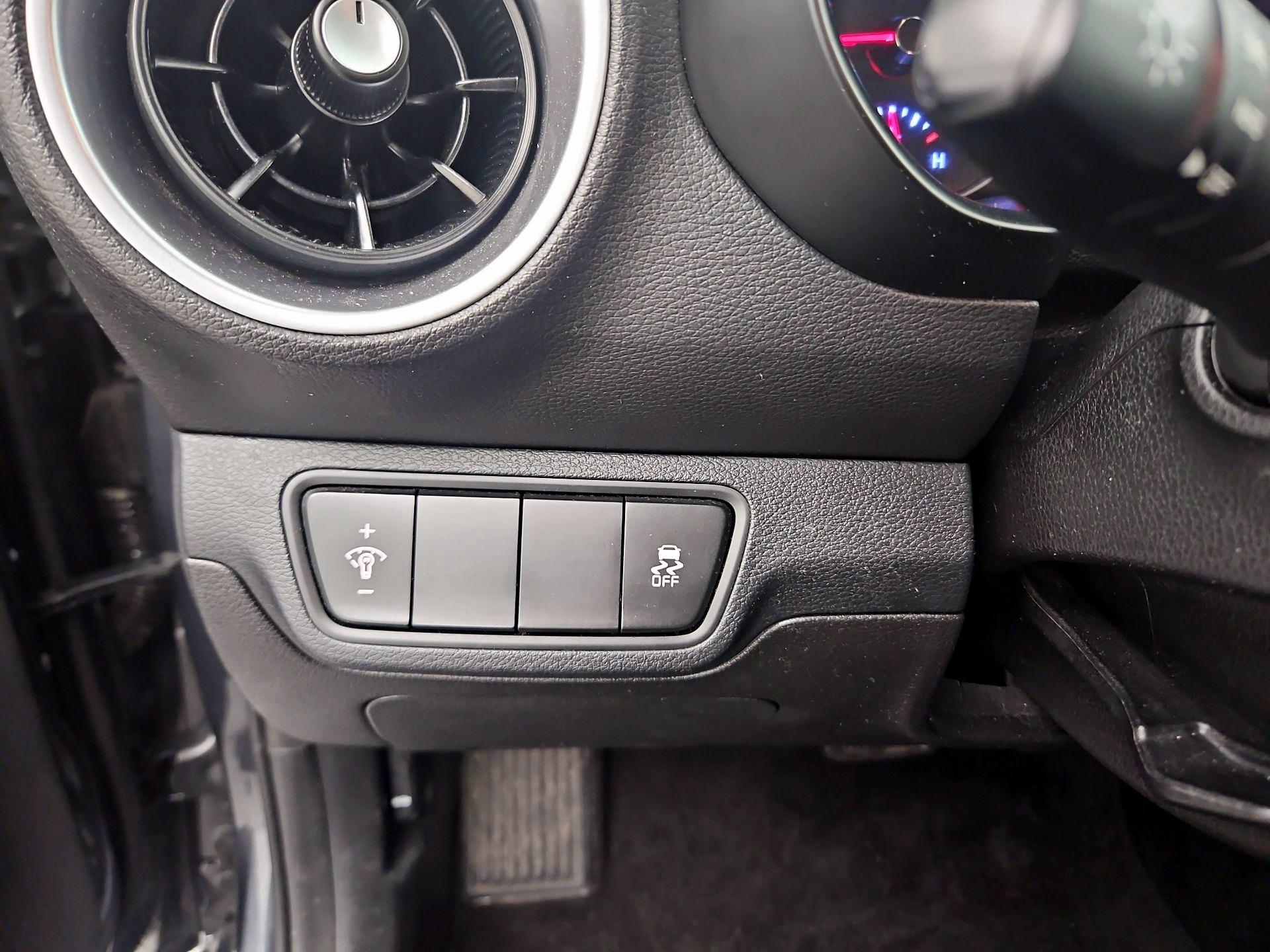 Thumbnail: 2023 Kia Forte - 13