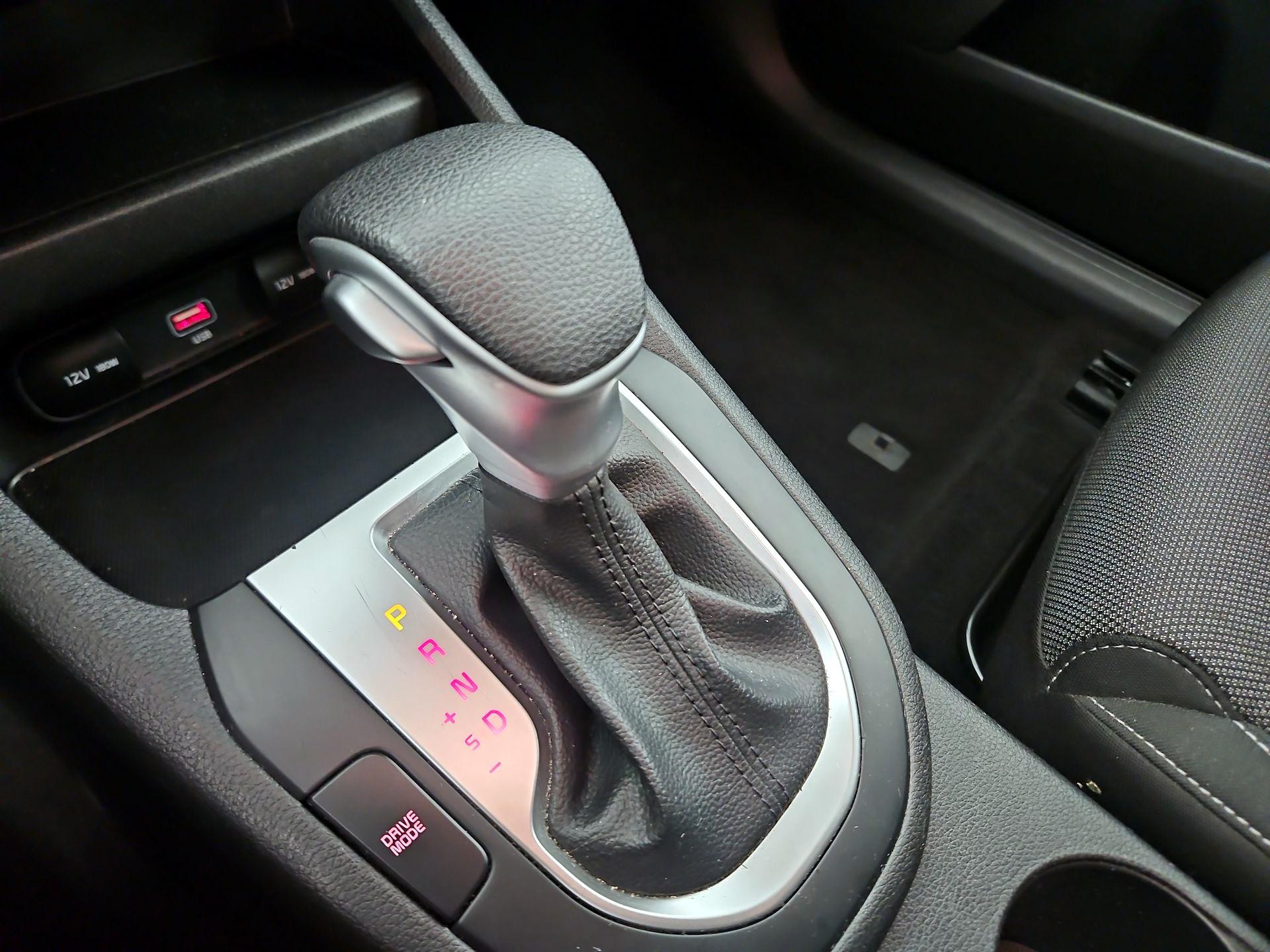 Thumbnail: 2023 Kia Forte - 17