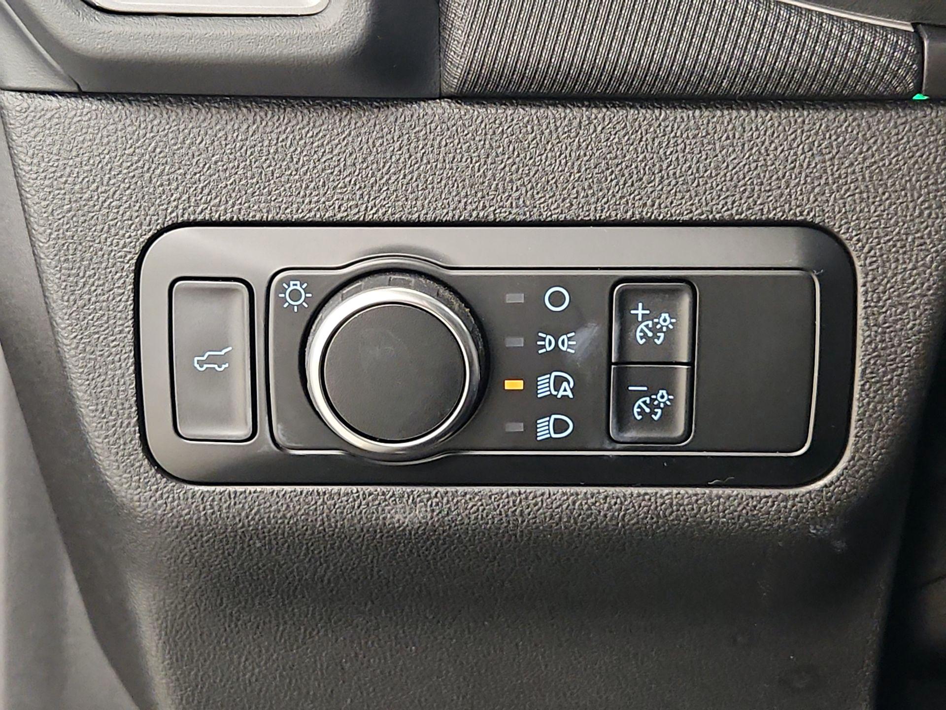 Thumbnail: 2023 Ford Bronco Sport - 13