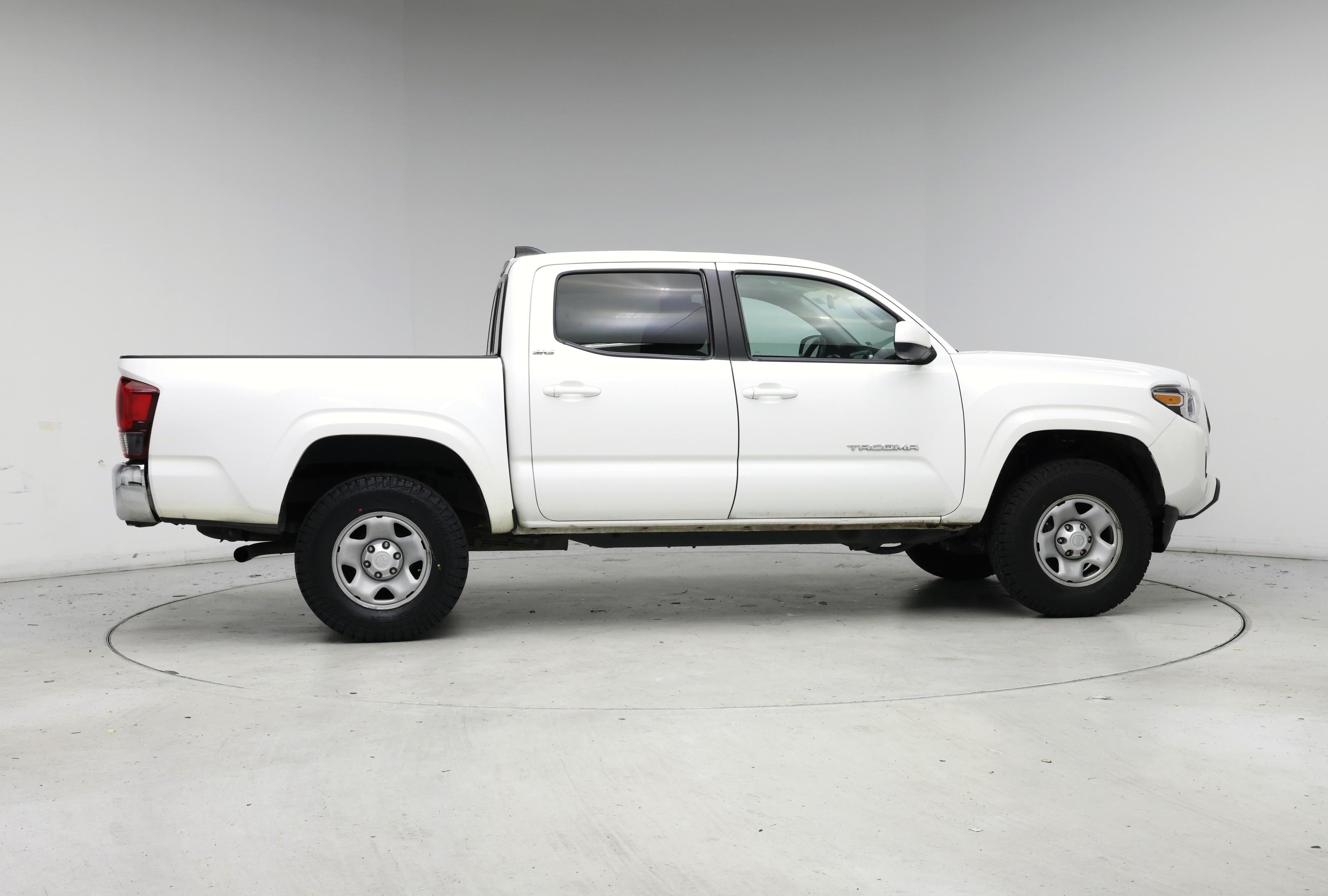 Thumbnail: 2022 Toyota Tacoma - 7
