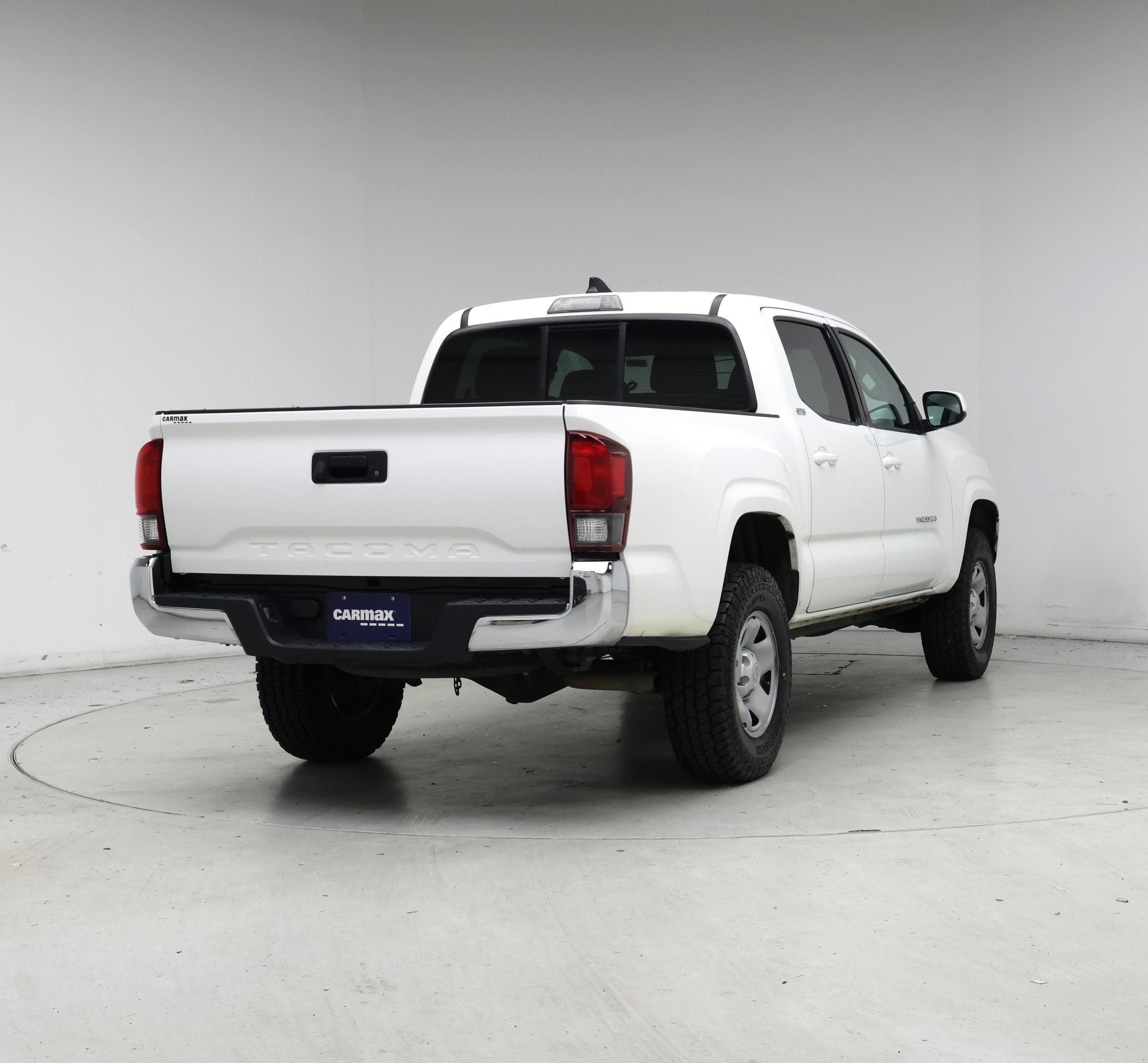 Thumbnail: 2022 Toyota Tacoma - 8