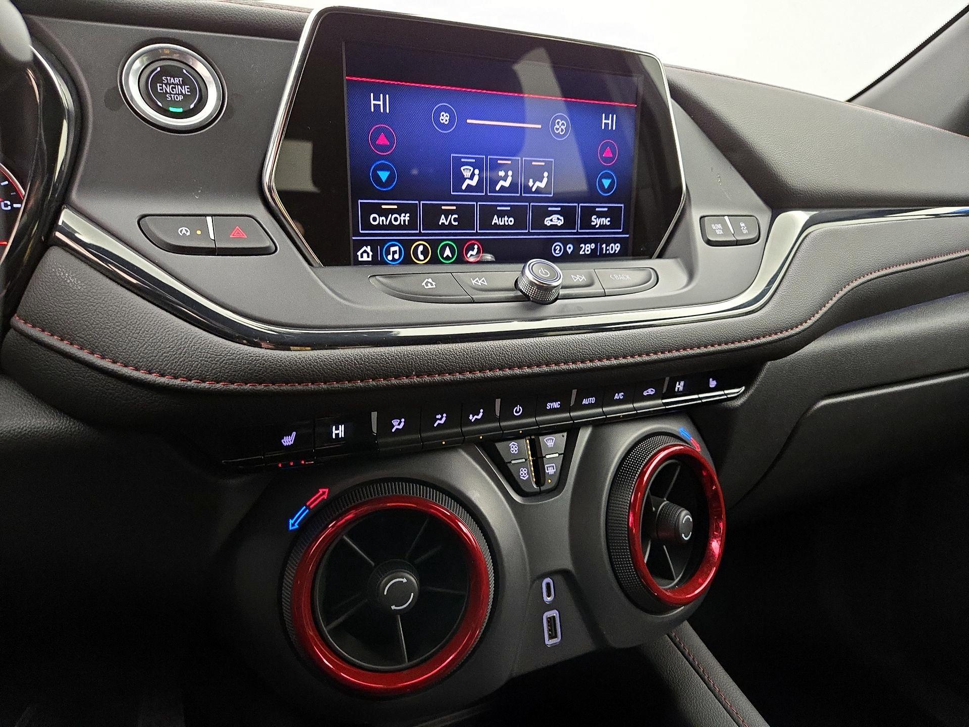 Thumbnail: 2021 Chevrolet Blazer - 17