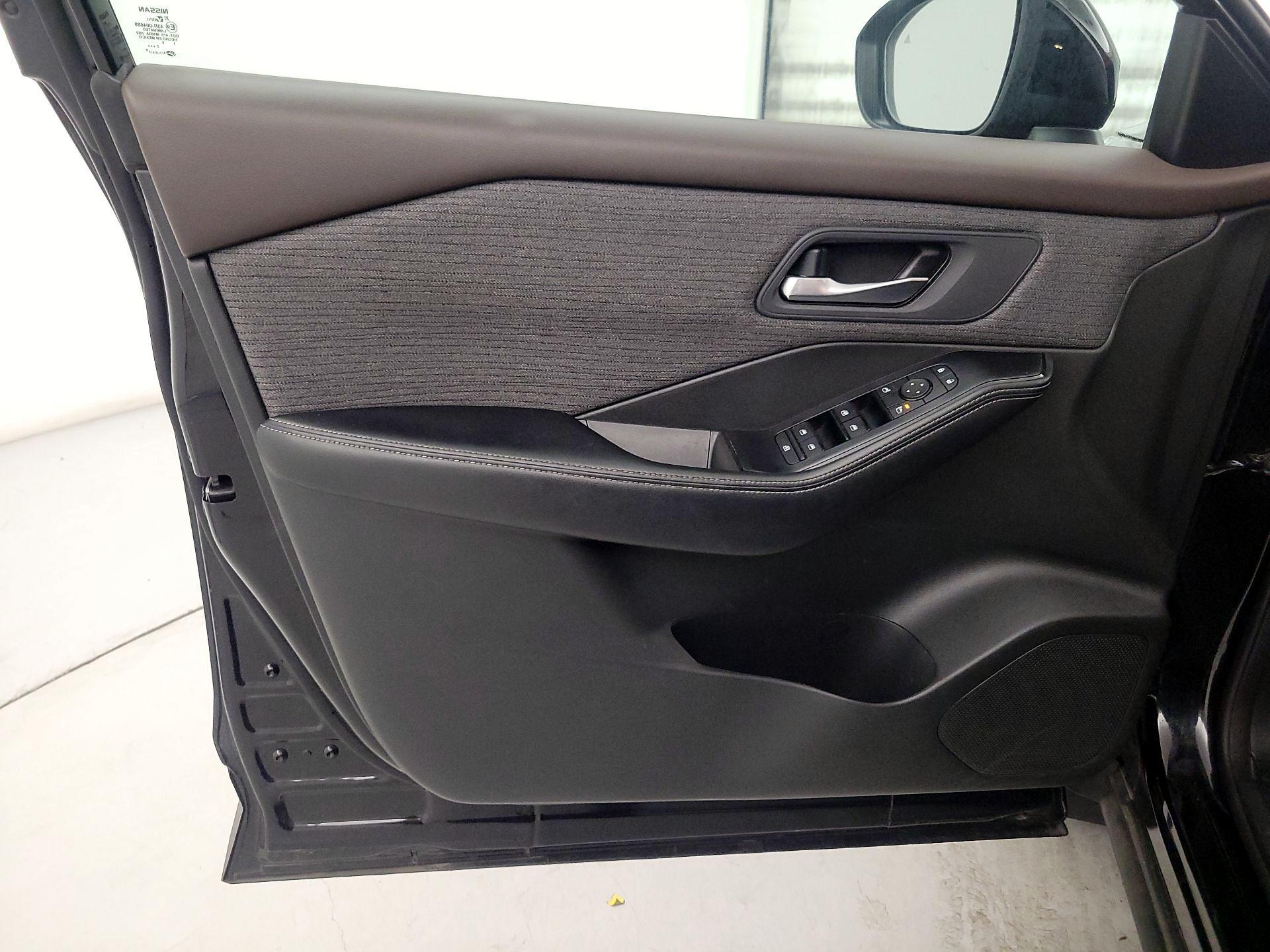 Thumbnail: 2023 Nissan Rogue - 12