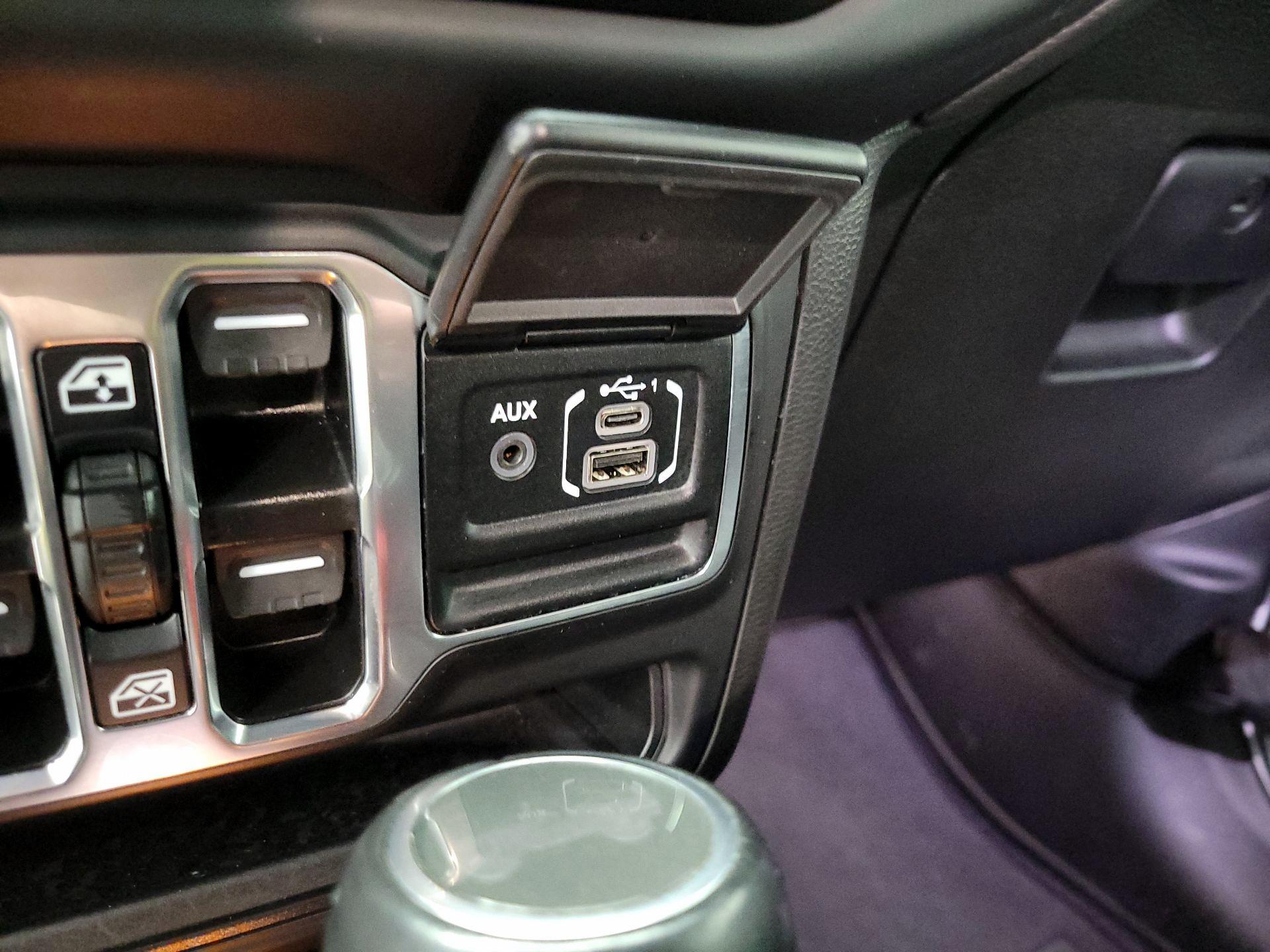 Thumbnail: 2023 Jeep Wrangler - 19