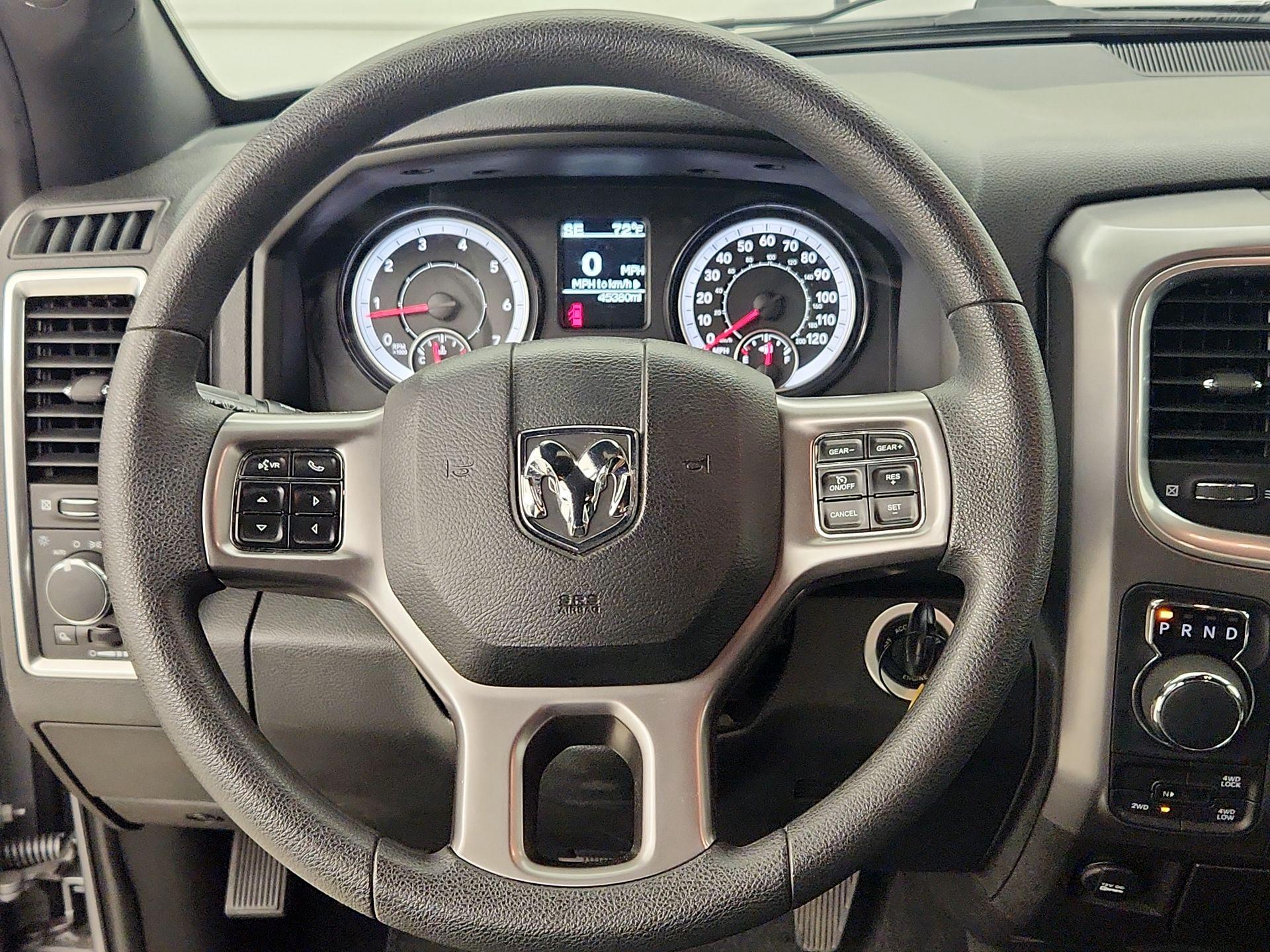 Thumbnail: 2024 RAM 1500 Classic - 10