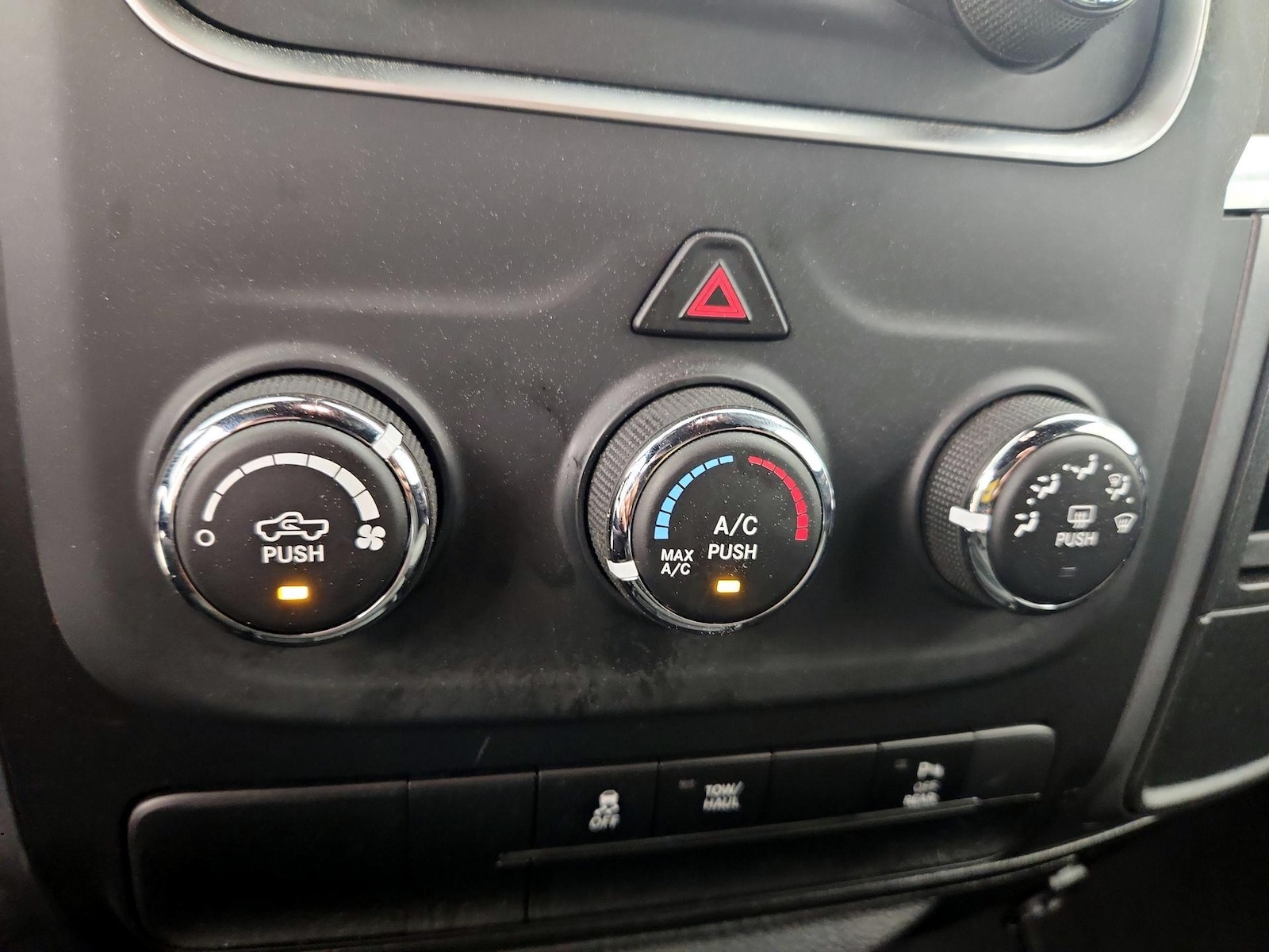 2024 RAM Ram 1500 Classic Warlock - Photo 17